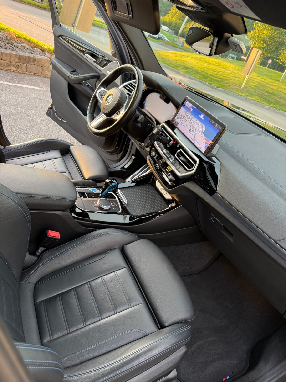 BMW iX3, 286hp, 2023
