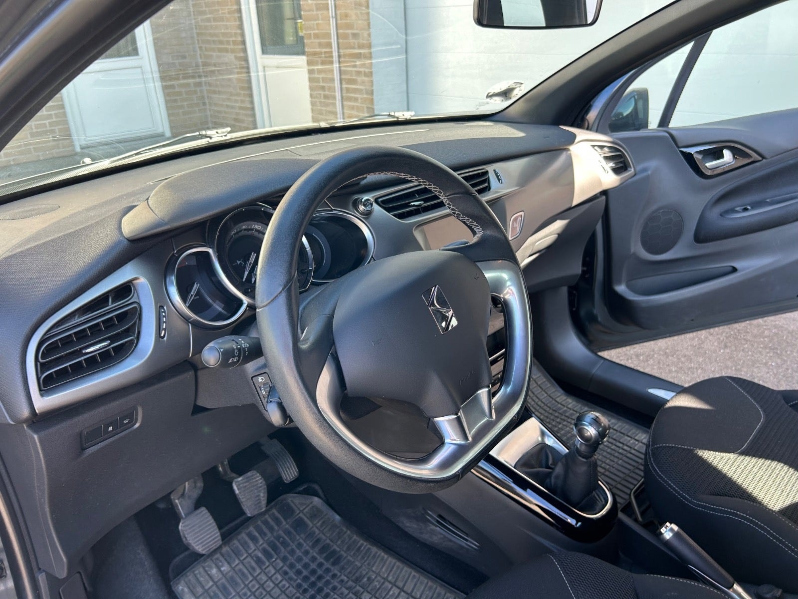 DS 3 1.6 BlueHDi Manual, 5-trins, 99ps, 2016
