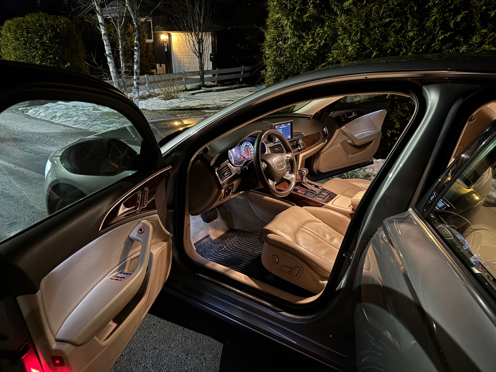 Audi A6 Sedan 2.0 TDI DPF Multitronic, 177hp, 2014