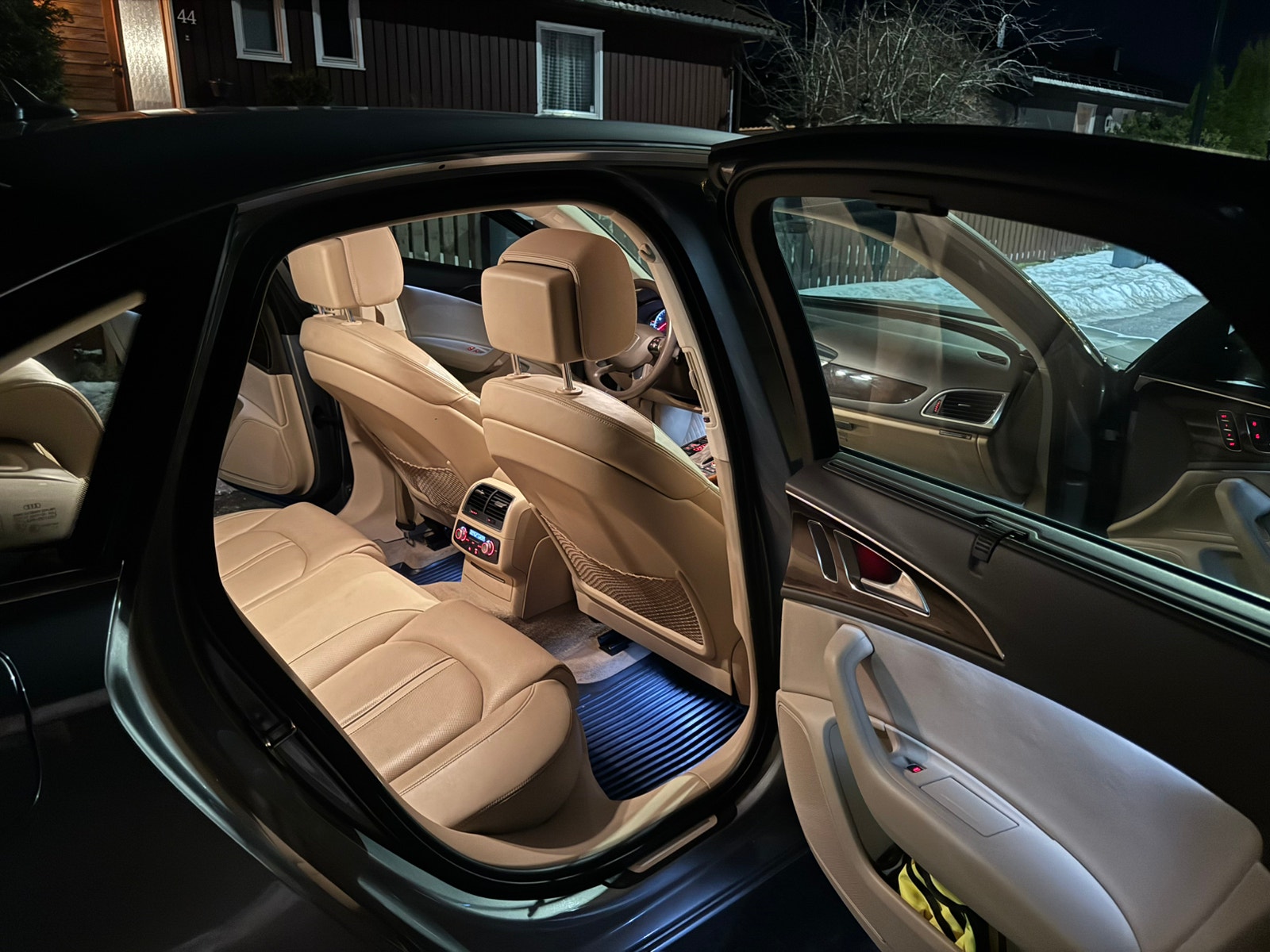 Audi A6 Sedan 2.0 TDI DPF Multitronic, 177hp, 2014