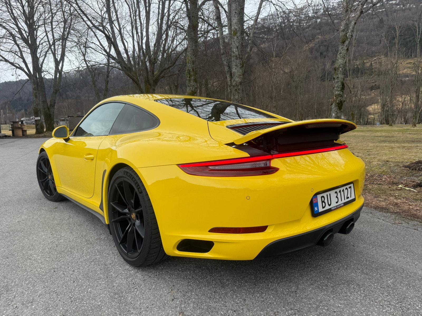 Porsche 911 Carrera 4 GTS PDK, 7-trins, 450ps, 2019