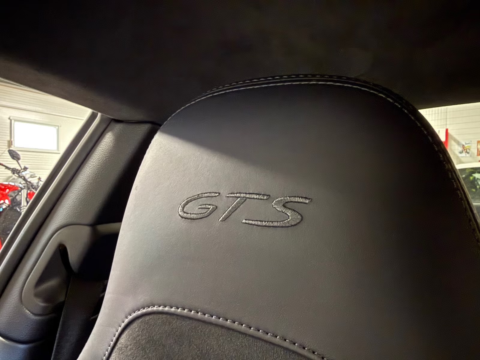 Porsche 911 Carrera 4 GTS PDK, 7-trins, 450ps, 2019