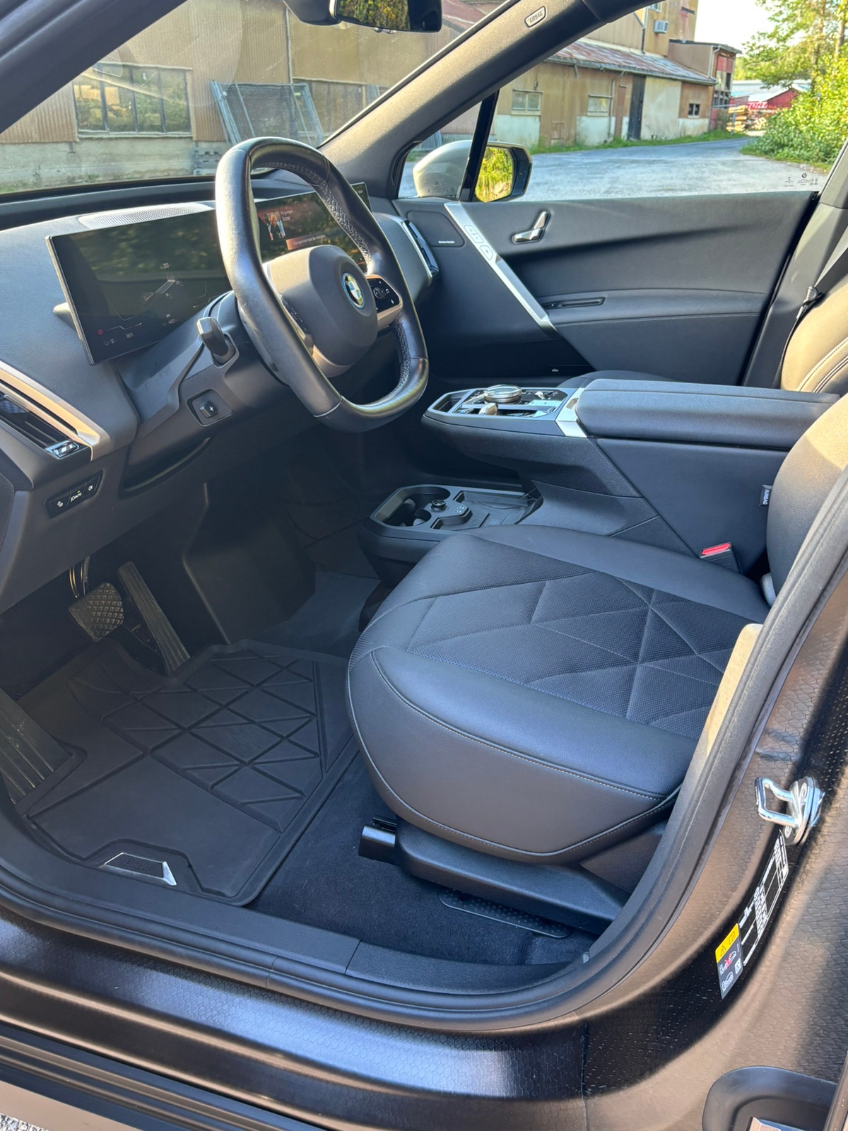 BMW iX xDrive40, 326hk, 2023