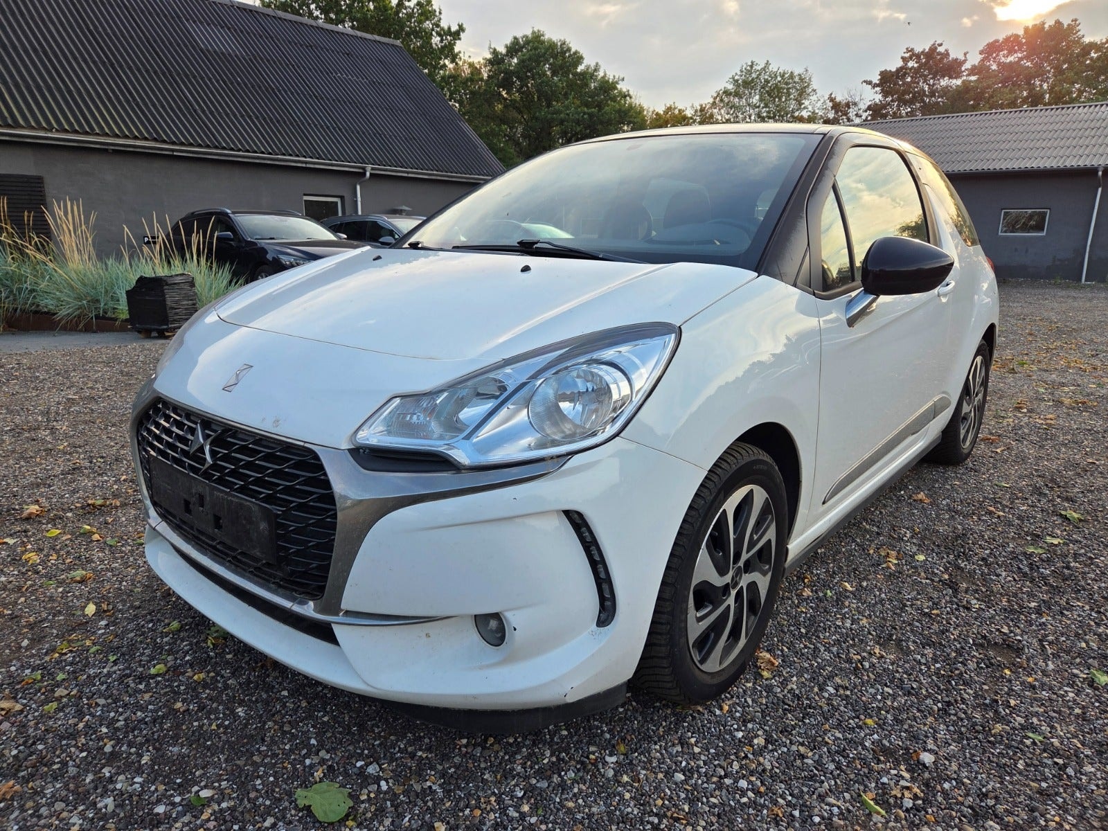 DS 3 1.6 BlueHDi Manual, 5-trins, 99ps, 2018