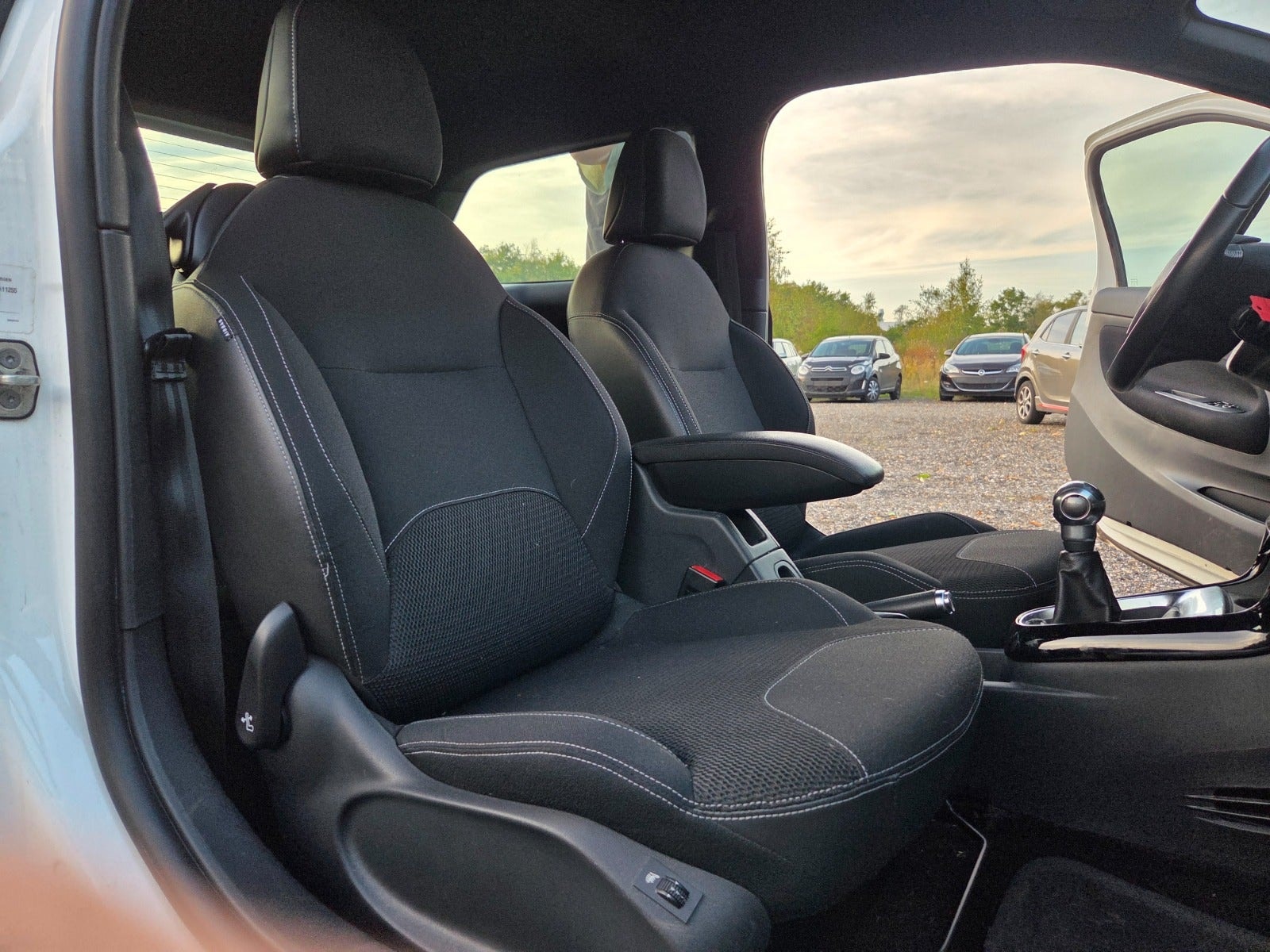 DS 3 1.6 BlueHDi Manual, 5-trins, 99ps, 2018