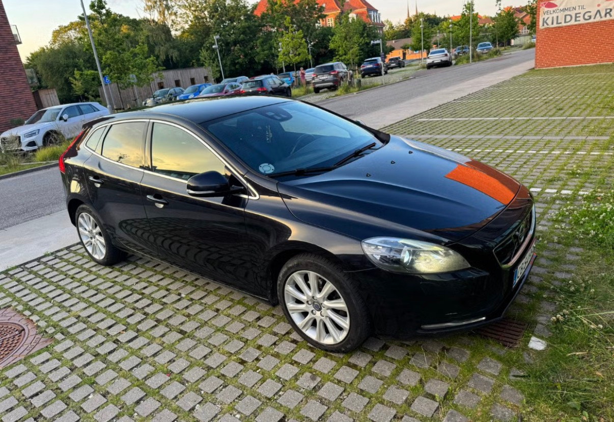 Volvo V40 D2 Powershift 6, 6-trins, 115ps, 2015