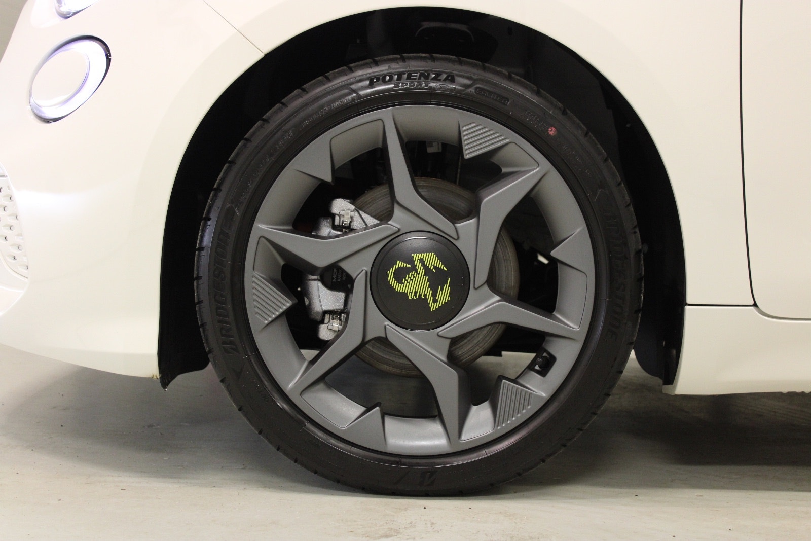 Abarth 500e, 155ps, 2024