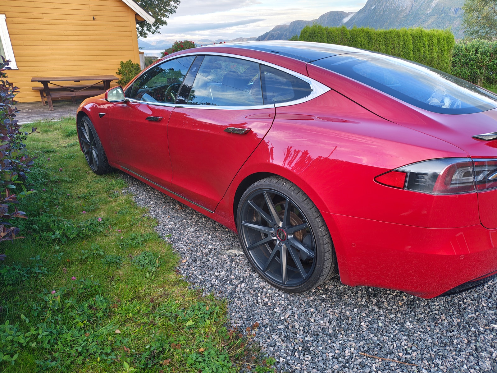 Tesla Model S 75D, 525ps, 2017