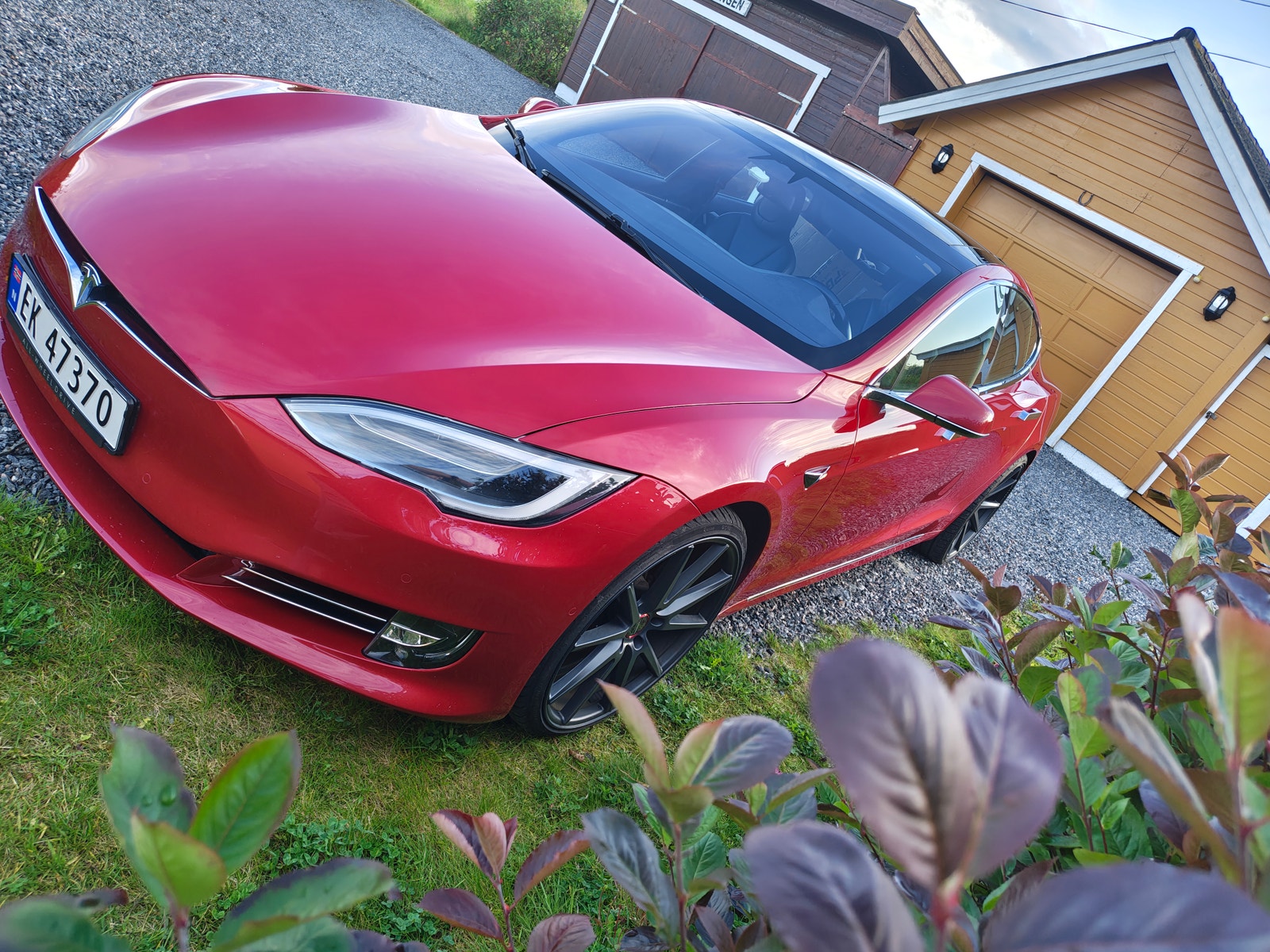 Tesla Model S 75D, 525ps, 2017