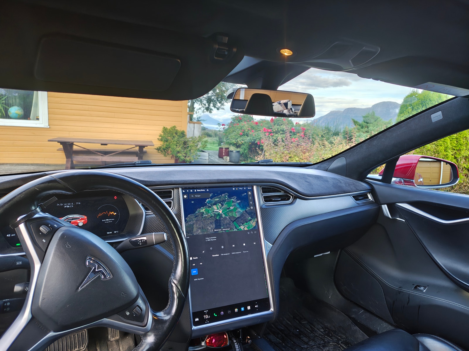 Tesla Model S 75D, 525ps, 2017
