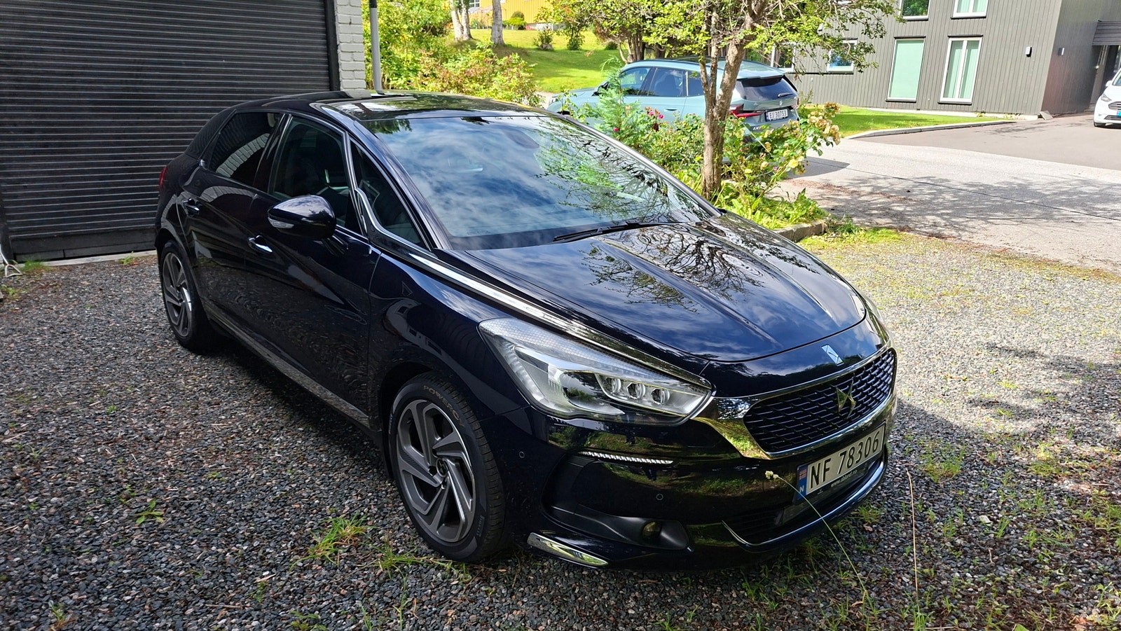 DS 5 2.0 BlueHDi Automatic, 6-trins, 181ps, 2015