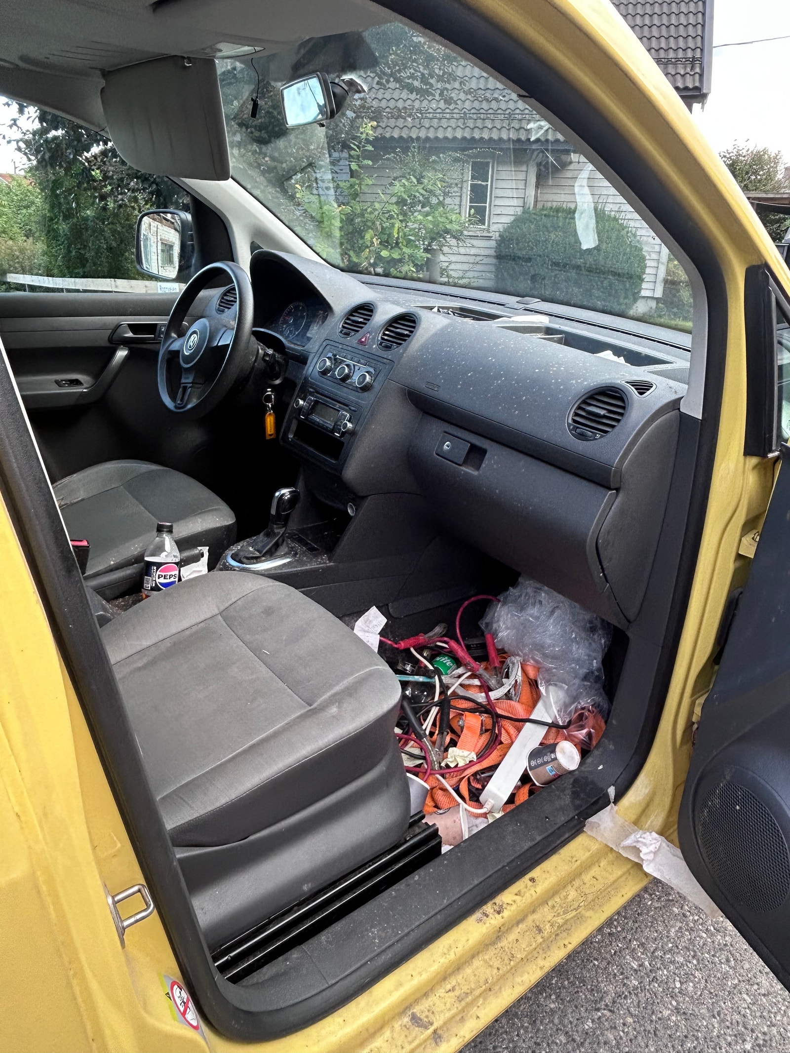 Volkswagen Caddy Panel Van 1.6 TDI DPF DSG Sequential, 102hp, 2011