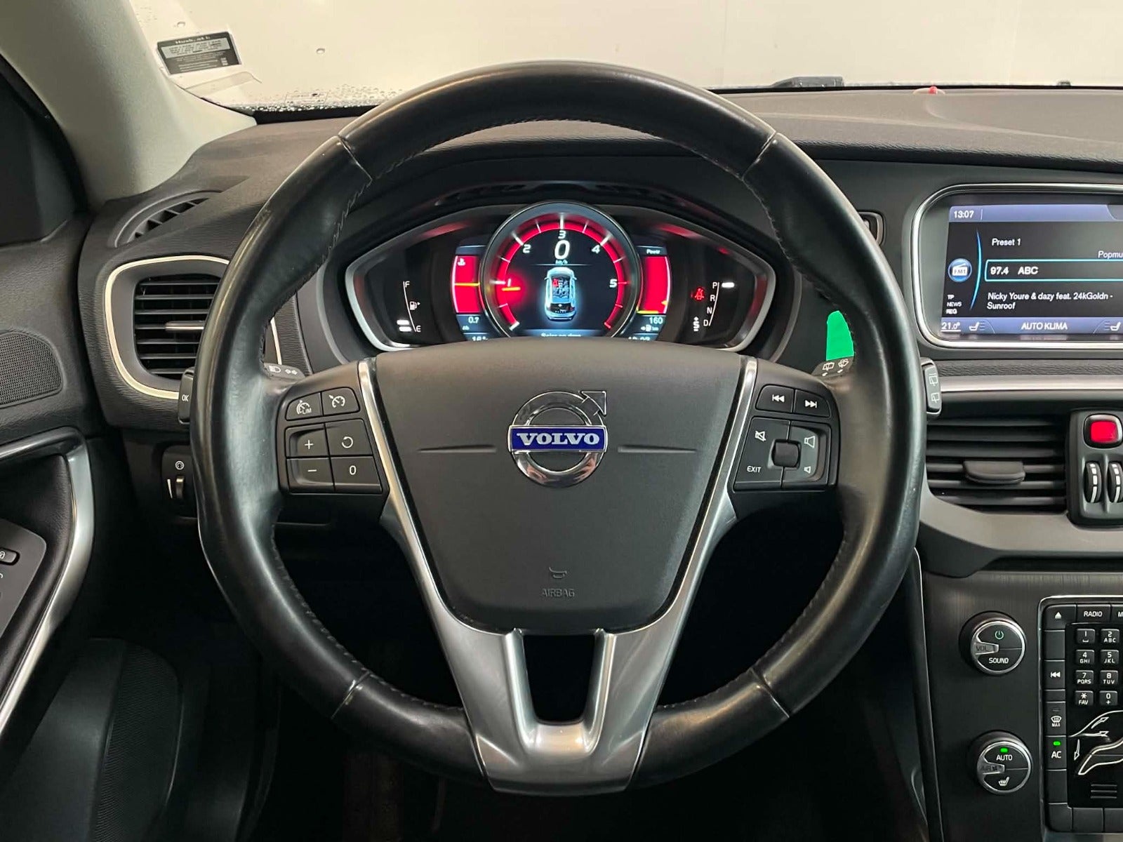 Volvo V40 D2 Powershift, 115hp, 2014