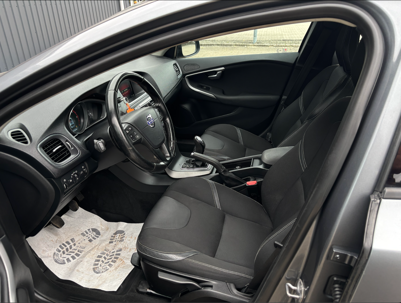 Volvo V40 D2 Manual, 6-trins, 115ps, 2015