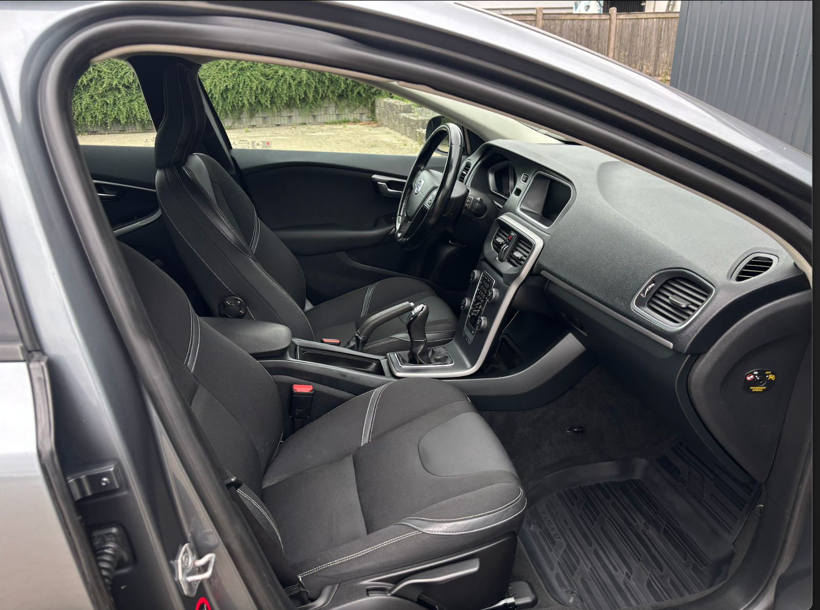 Volvo V40 D2 Manual, 6-trins, 115ps, 2015
