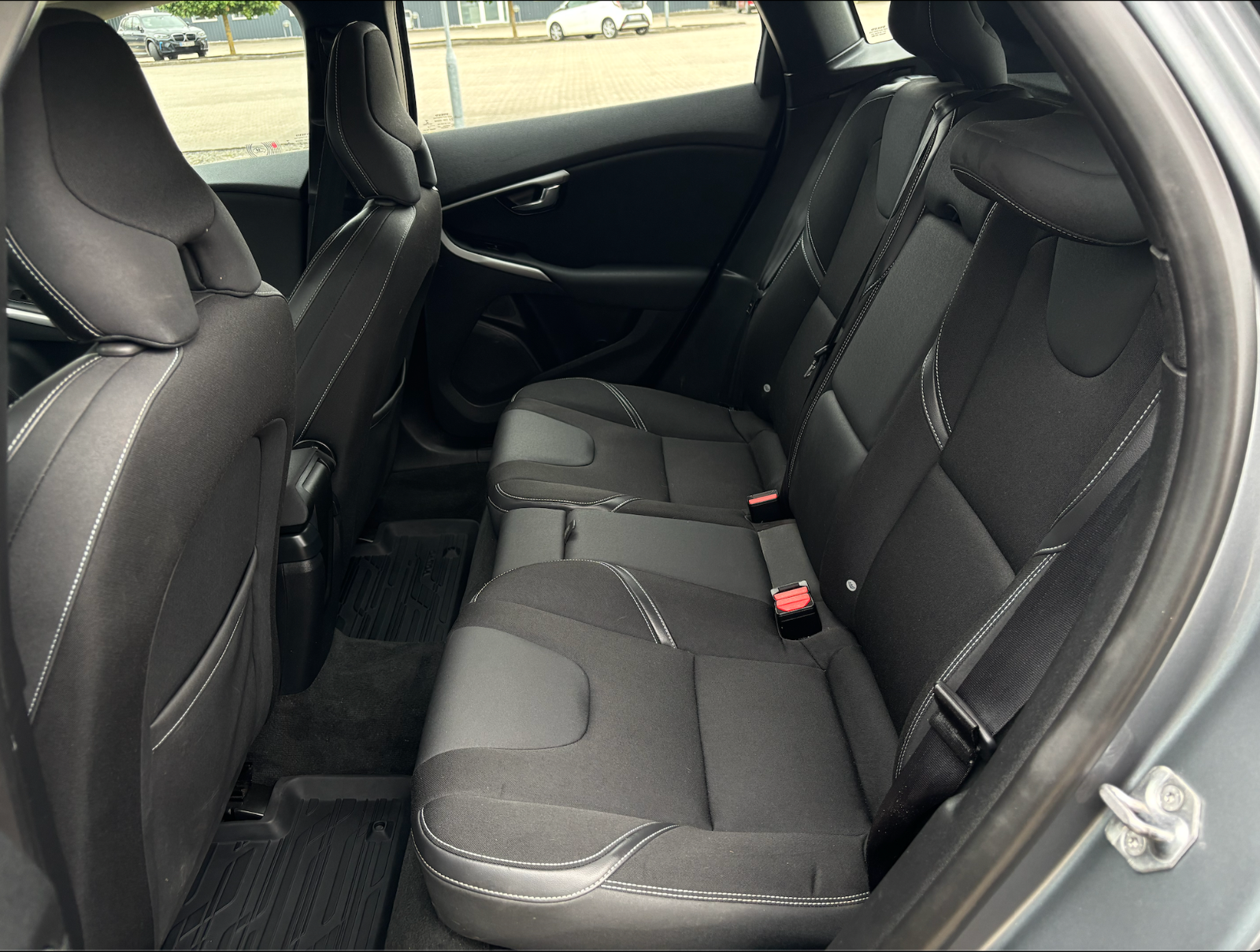 Volvo V40 D2 Manual, 6-trins, 115ps, 2015