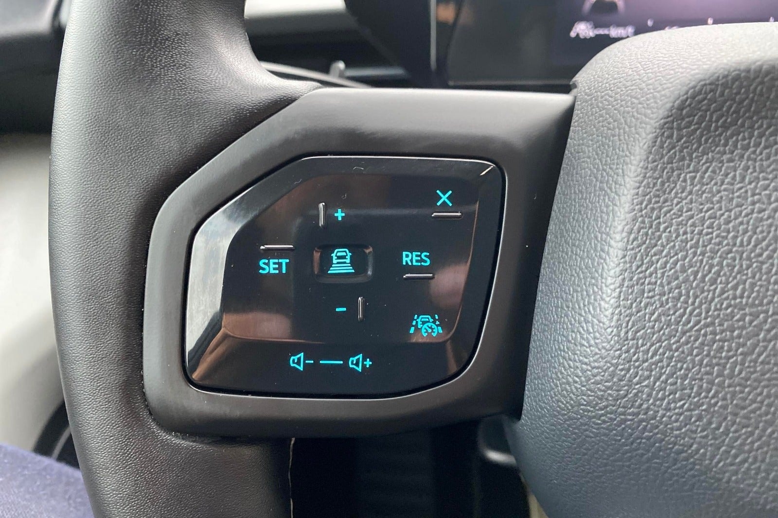 Ford Explorer EV Extended Range RWD 77 kWh, 286hp, 2025
