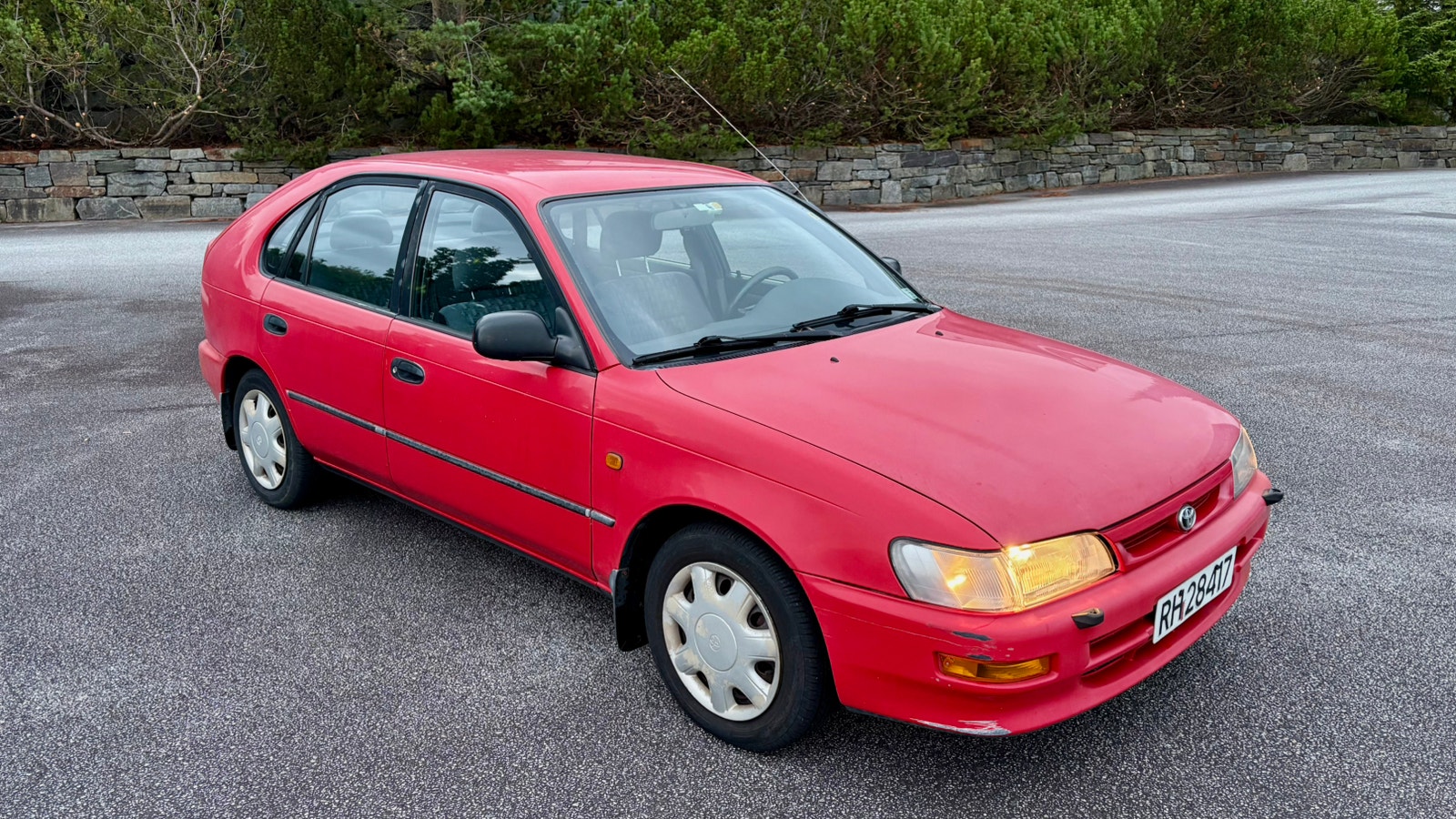 Toyota Corolla 5-door Hatchback 1.3 Manual, 5-trins, 75ps, 1996