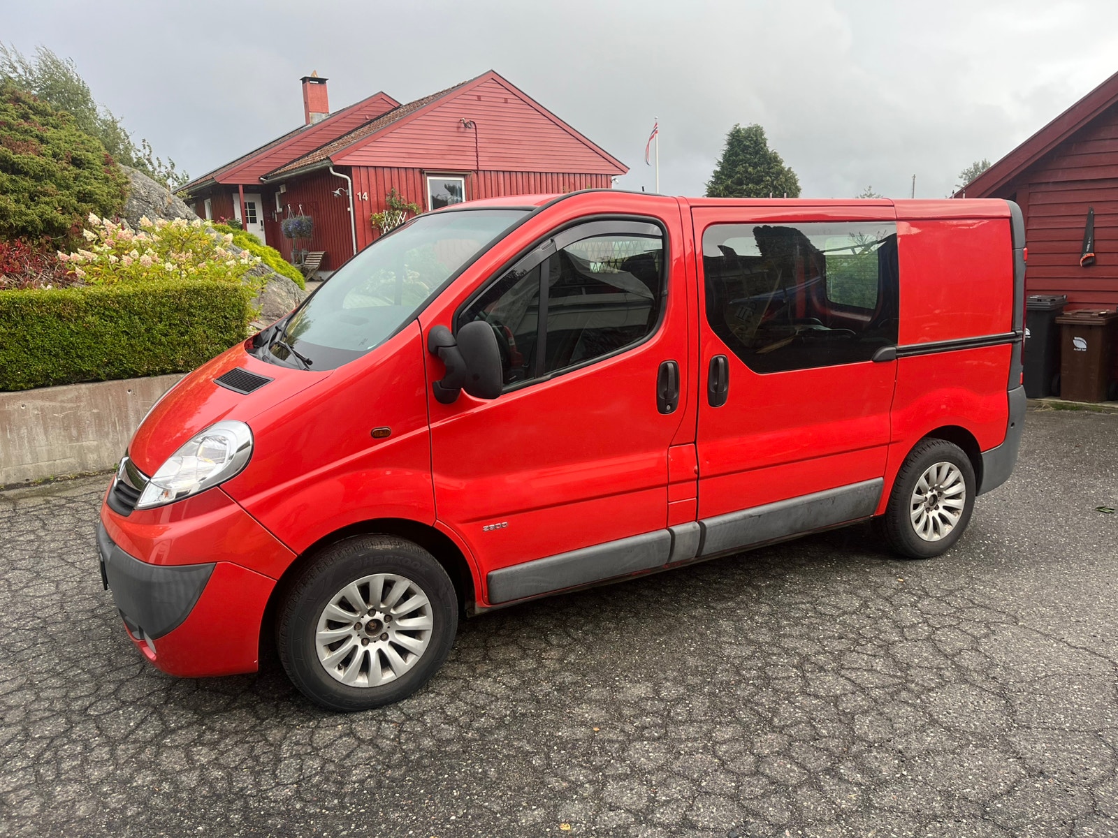 Opel Vivaro Panel Van 2.9t 2.0 CDTI Manual, 6-trins, 90ps, 2008