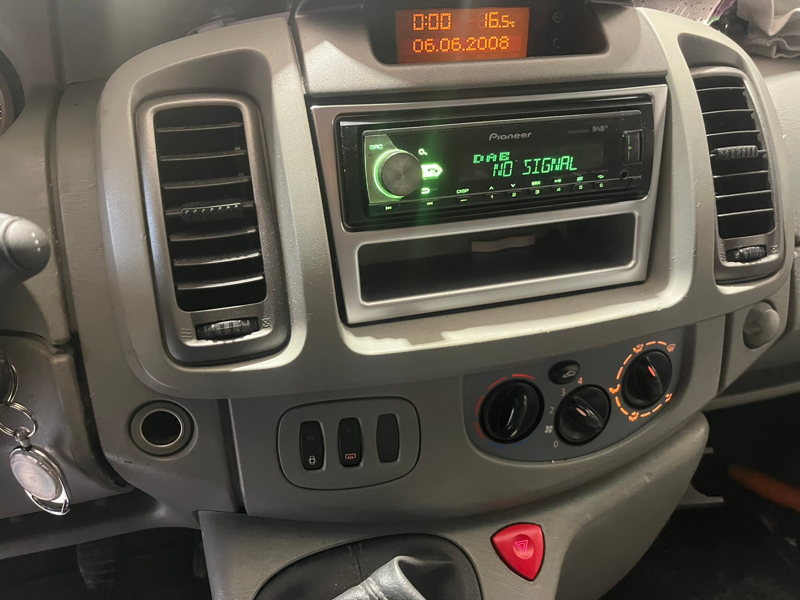 Opel Vivaro Panel Van 2.9t 2.0 CDTI Manual, 6-trins, 90ps, 2008