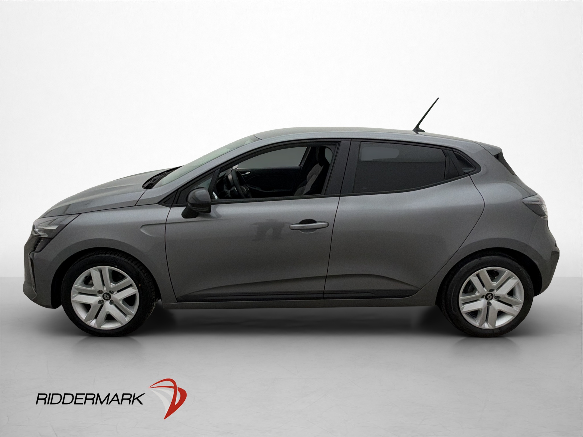 Renault Clio E-TECH MultiMode, 143hk, 2024