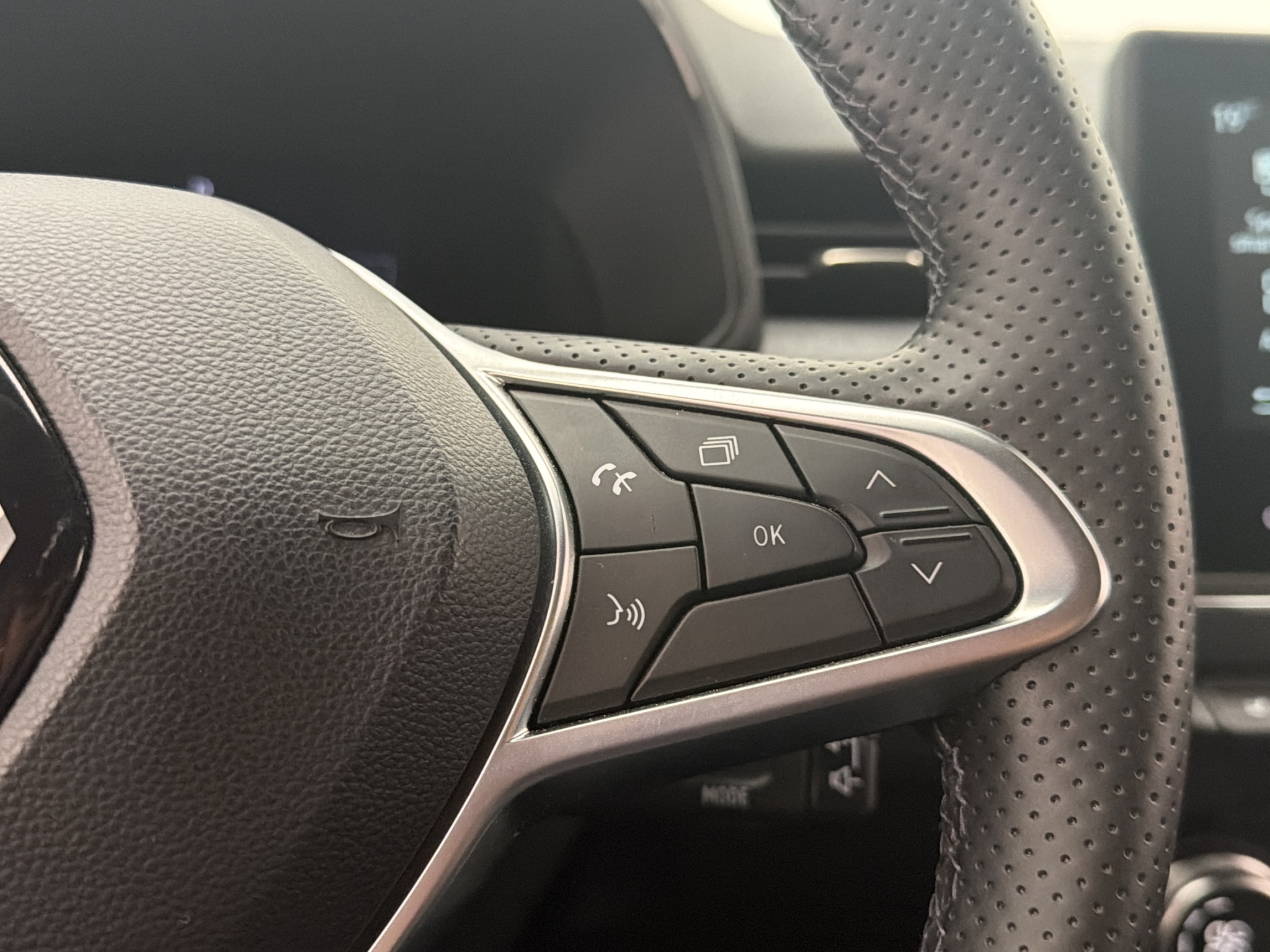 Renault Clio E-TECH MultiMode, 143hk, 2024