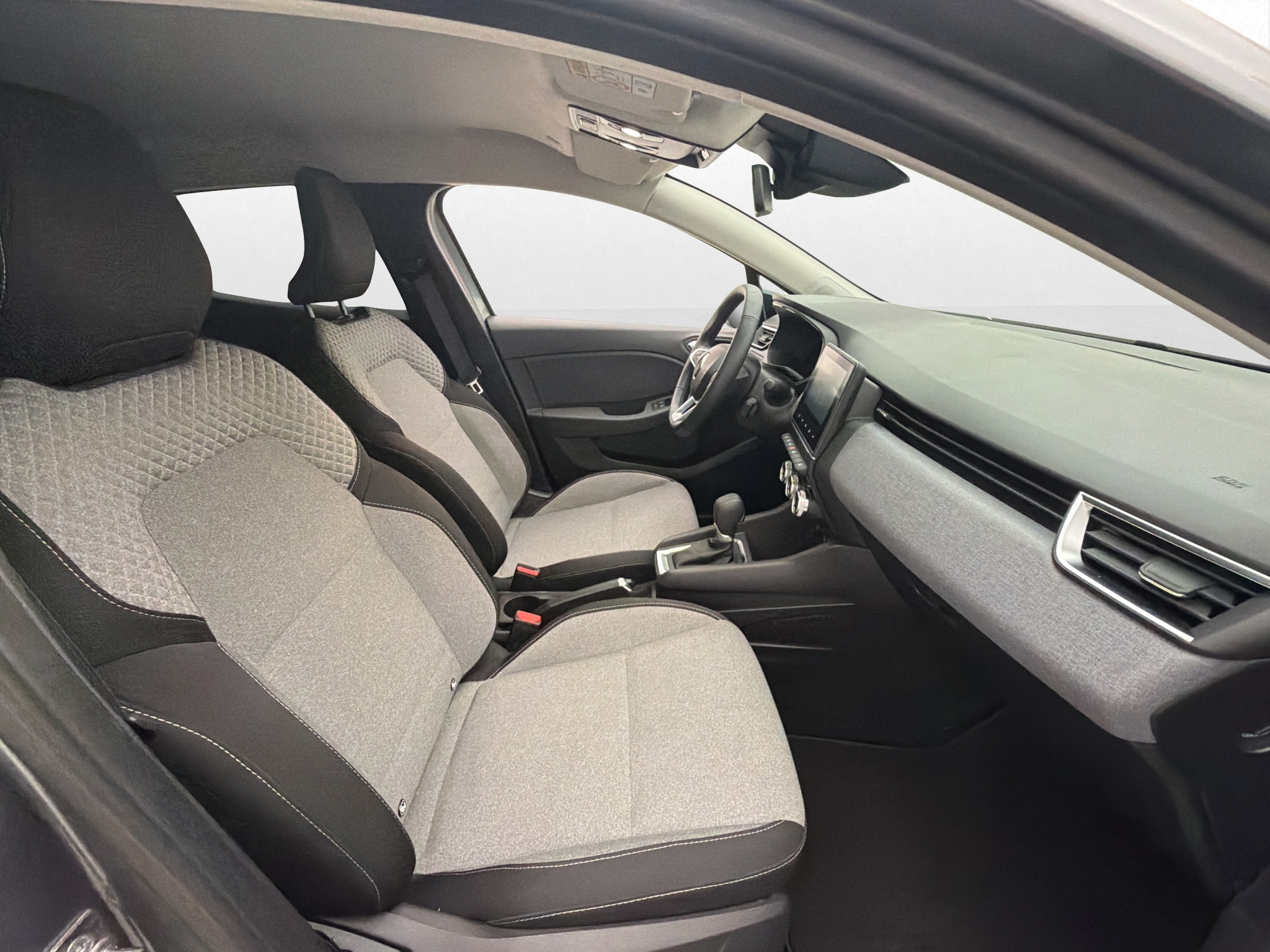 Renault Clio E-TECH MultiMode, 143hk, 2024