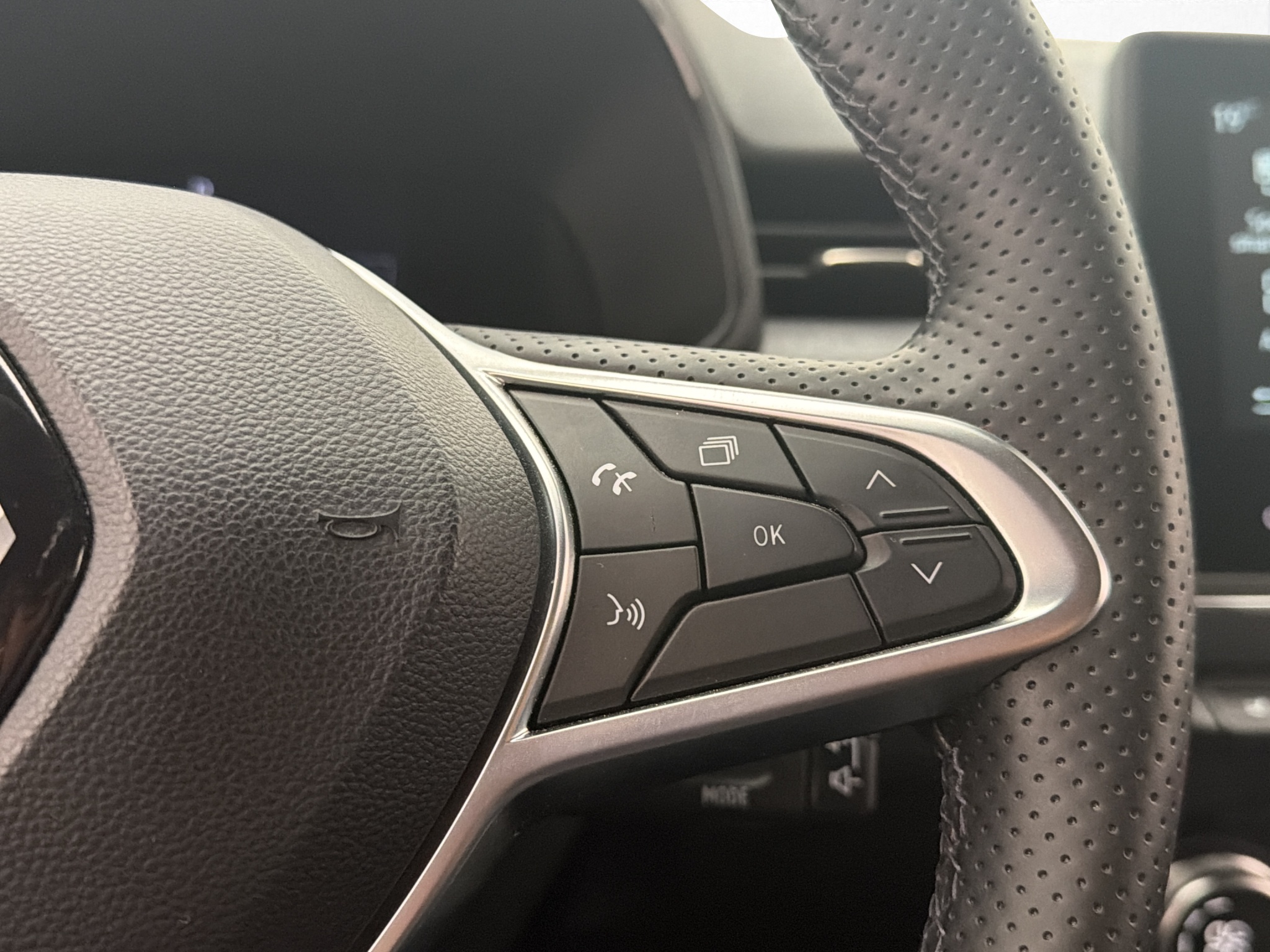 Renault Clio E-TECH MultiMode, 143hk, 2024