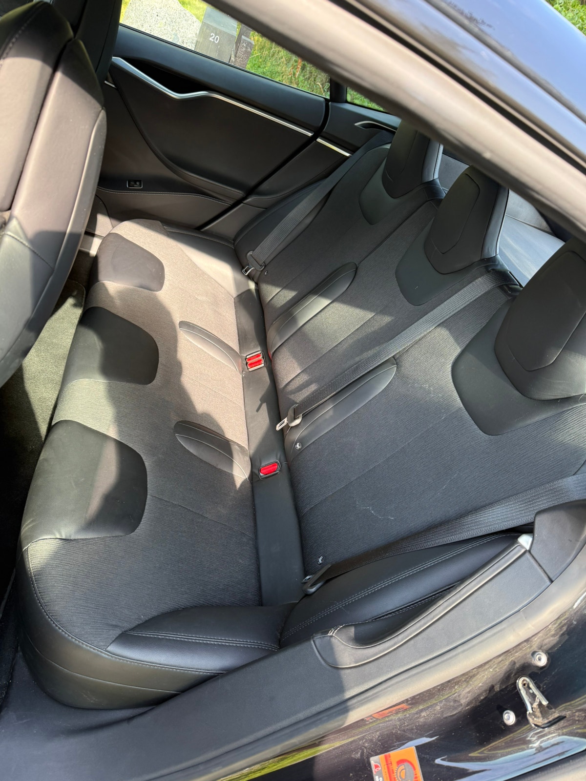 Tesla Model S 75D, 525hp, 2017