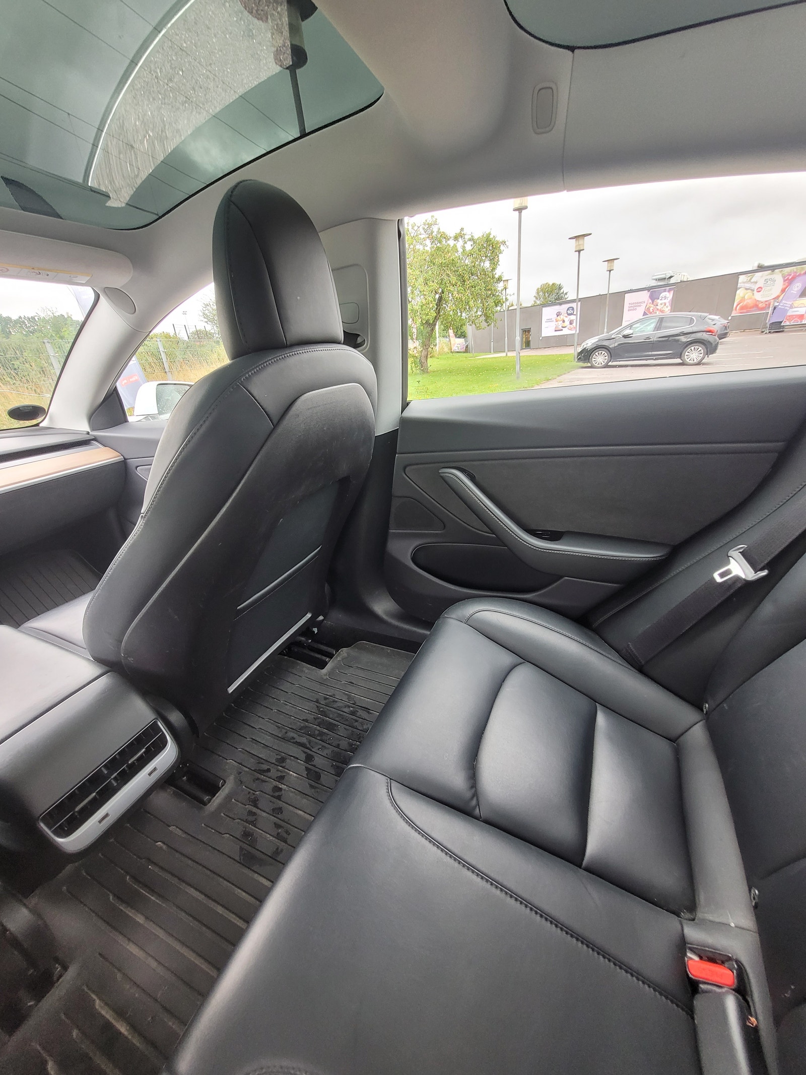Tesla Model 3 Standard Range Plus, 306ps, 2019