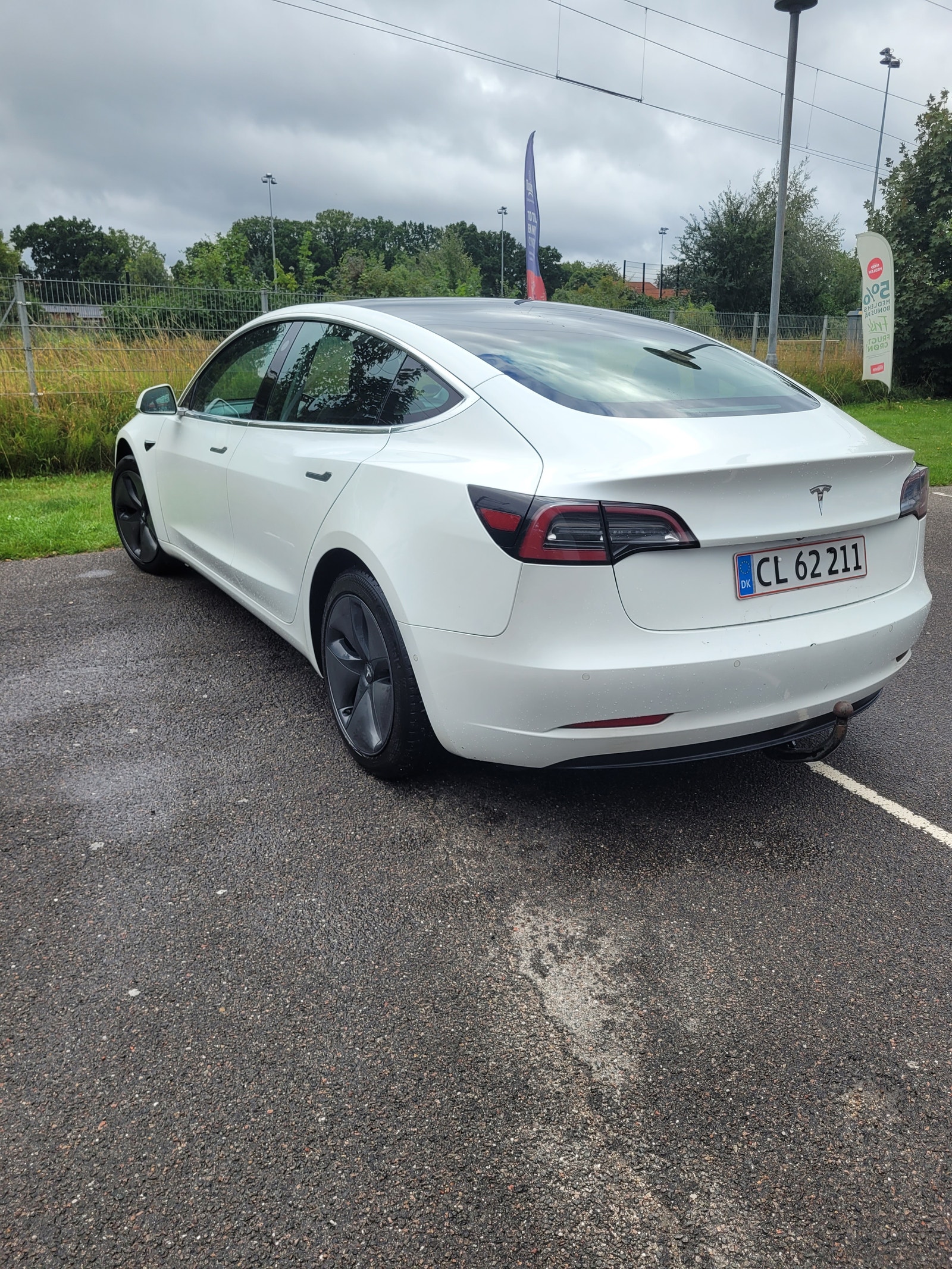Tesla Model 3 Standard Range Plus, 306ps, 2019