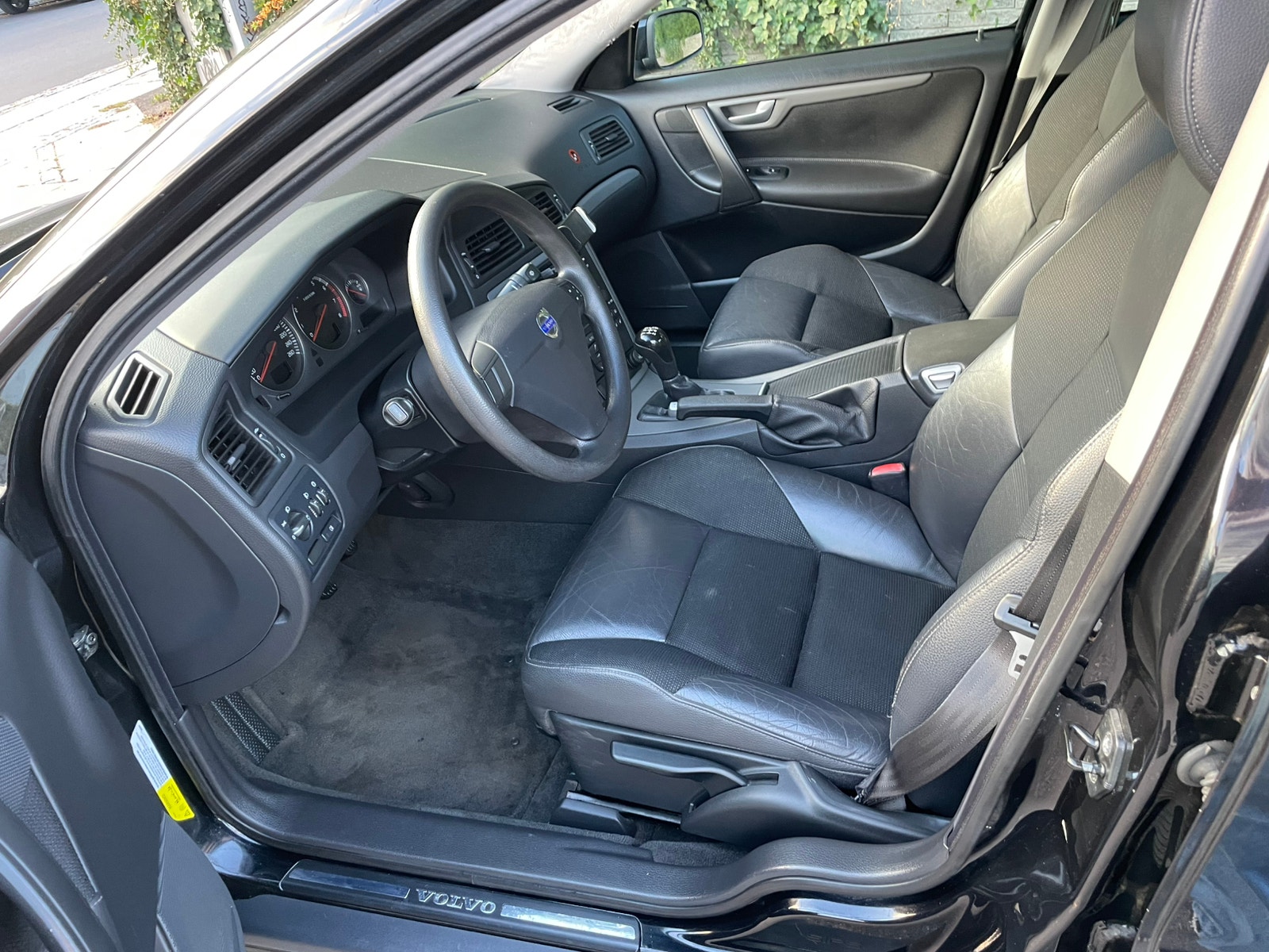 Volvo S60 2.4 Manual, 5-trins, 140ps, 2006