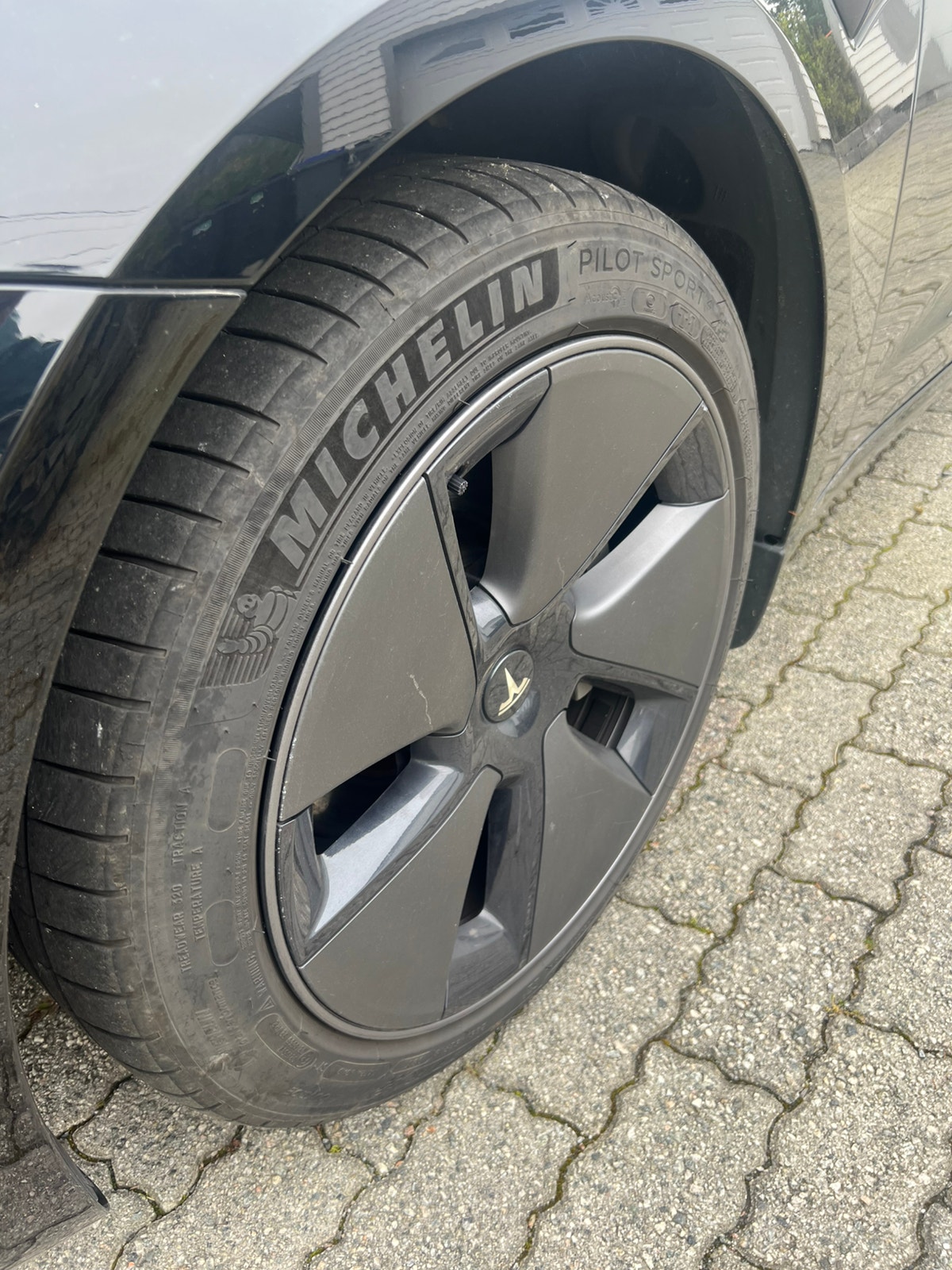 Tesla Model 3 Standard Range, 283ps, 2022