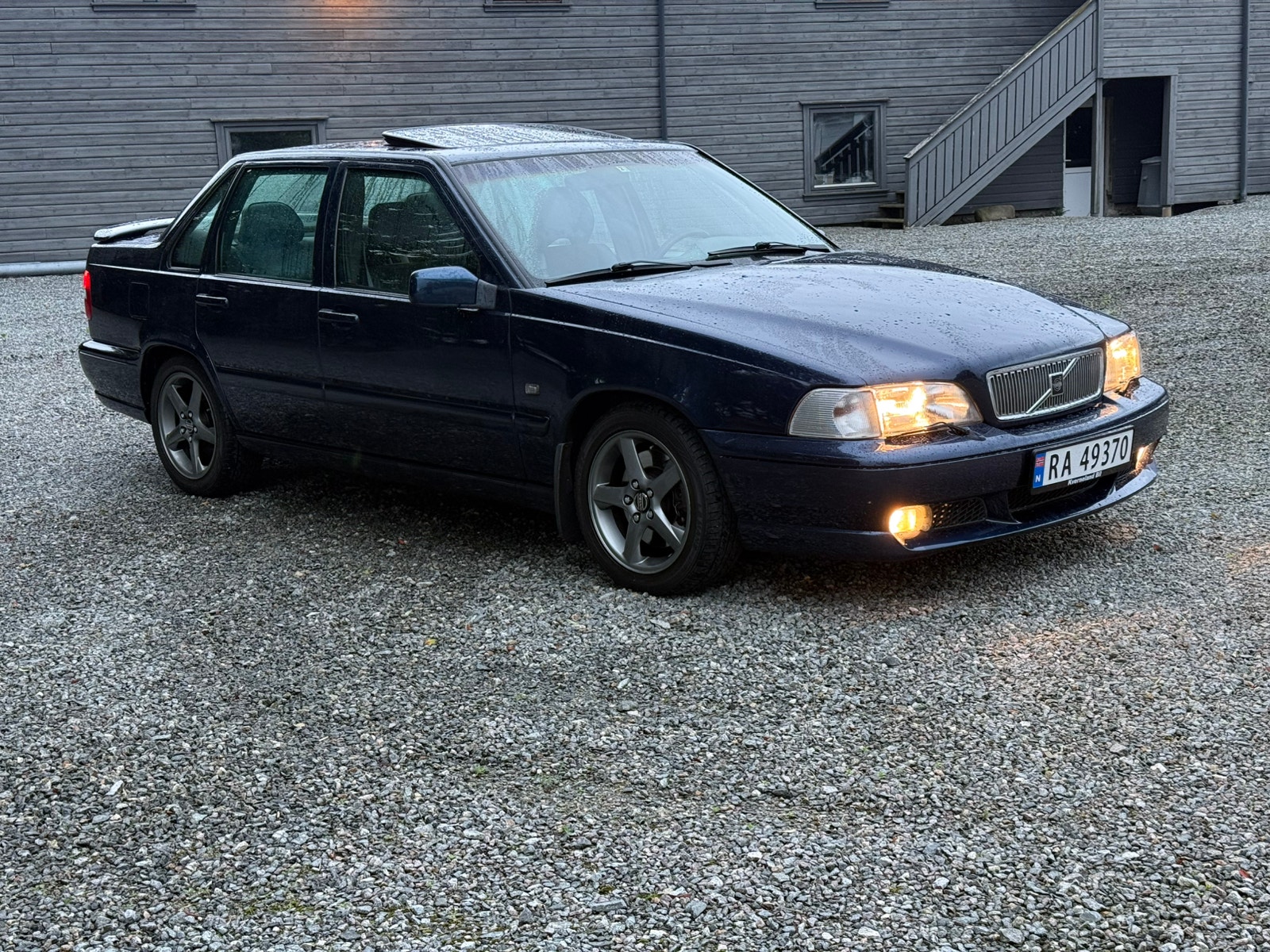 Volvo S70 R 2.3T Automatic, 4-trins, 240ps, 1998
