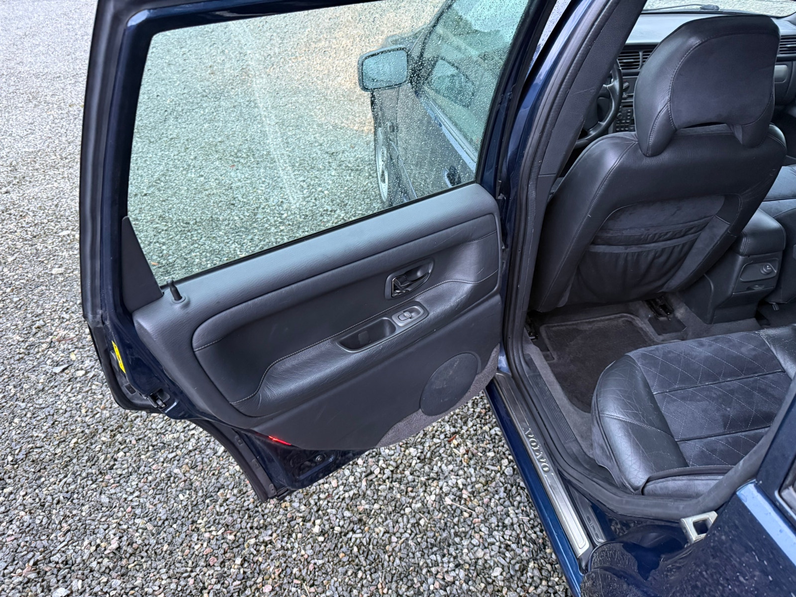 Volvo S70 R 2.3T Automatic, 4-trins, 240ps, 1998