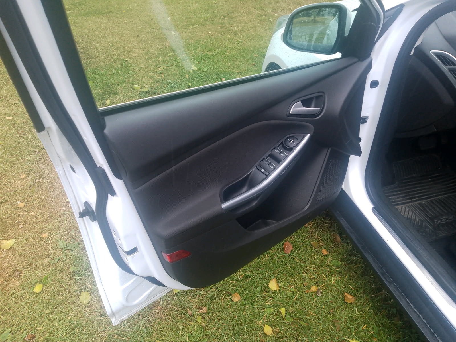 Ford Focus Combi 2.0 TDCi Powershift 6, 6-trins, 115ps, 2014