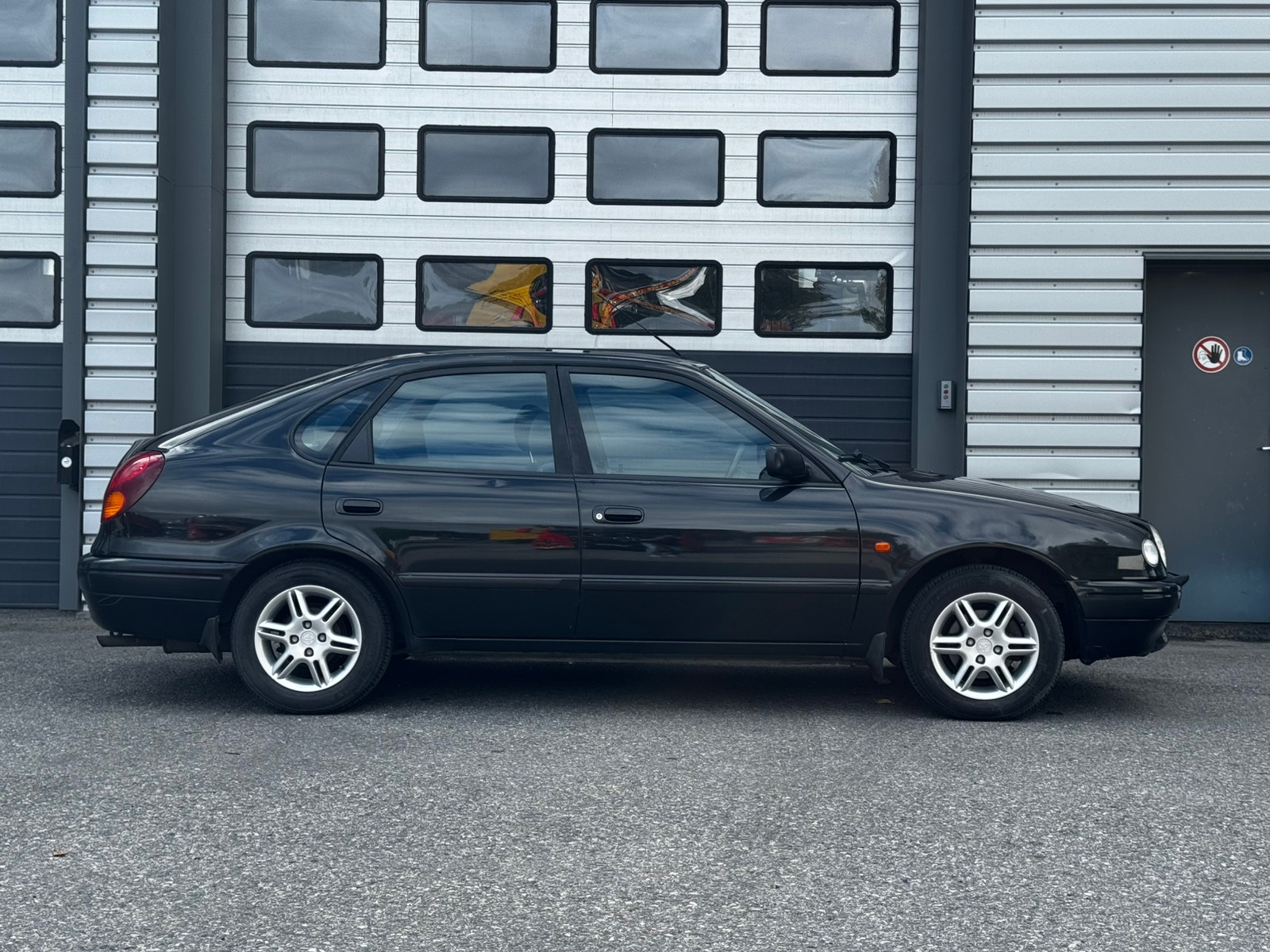 Toyota Corolla Liftback 1.3 Manual, 5-trins, 85ps, 2000