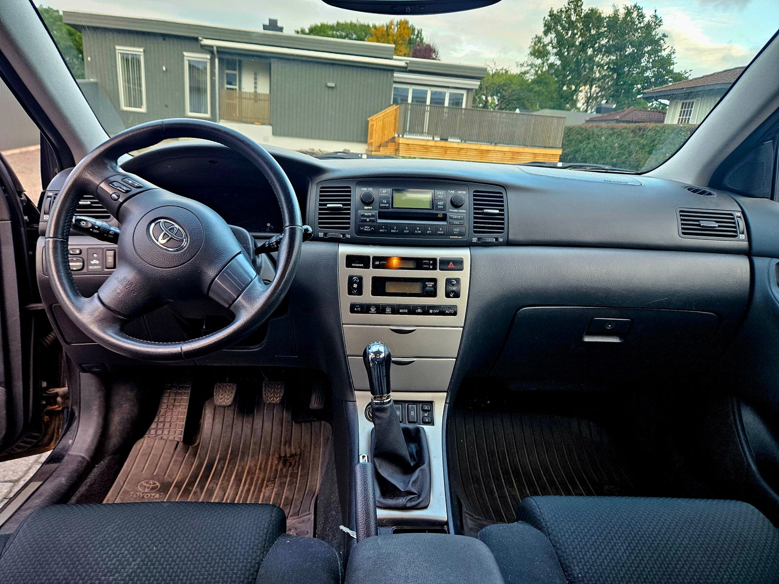 Toyota Corolla 5-door 1.4 D-4D Manual, 5-trins, 90ps, 2006