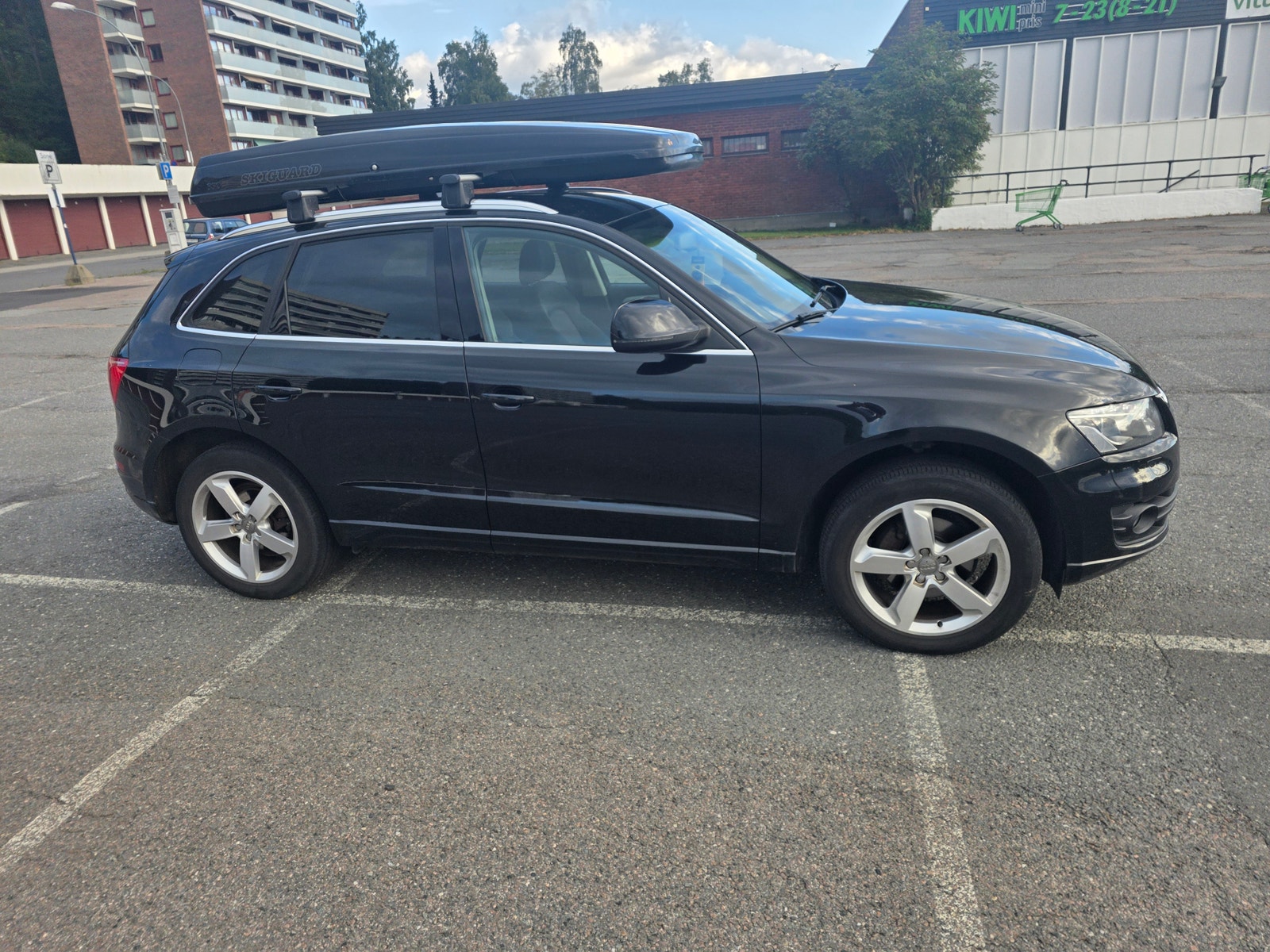 Audi Q5 2.0 TDI DPF quattro Manual, 143hp, 2011