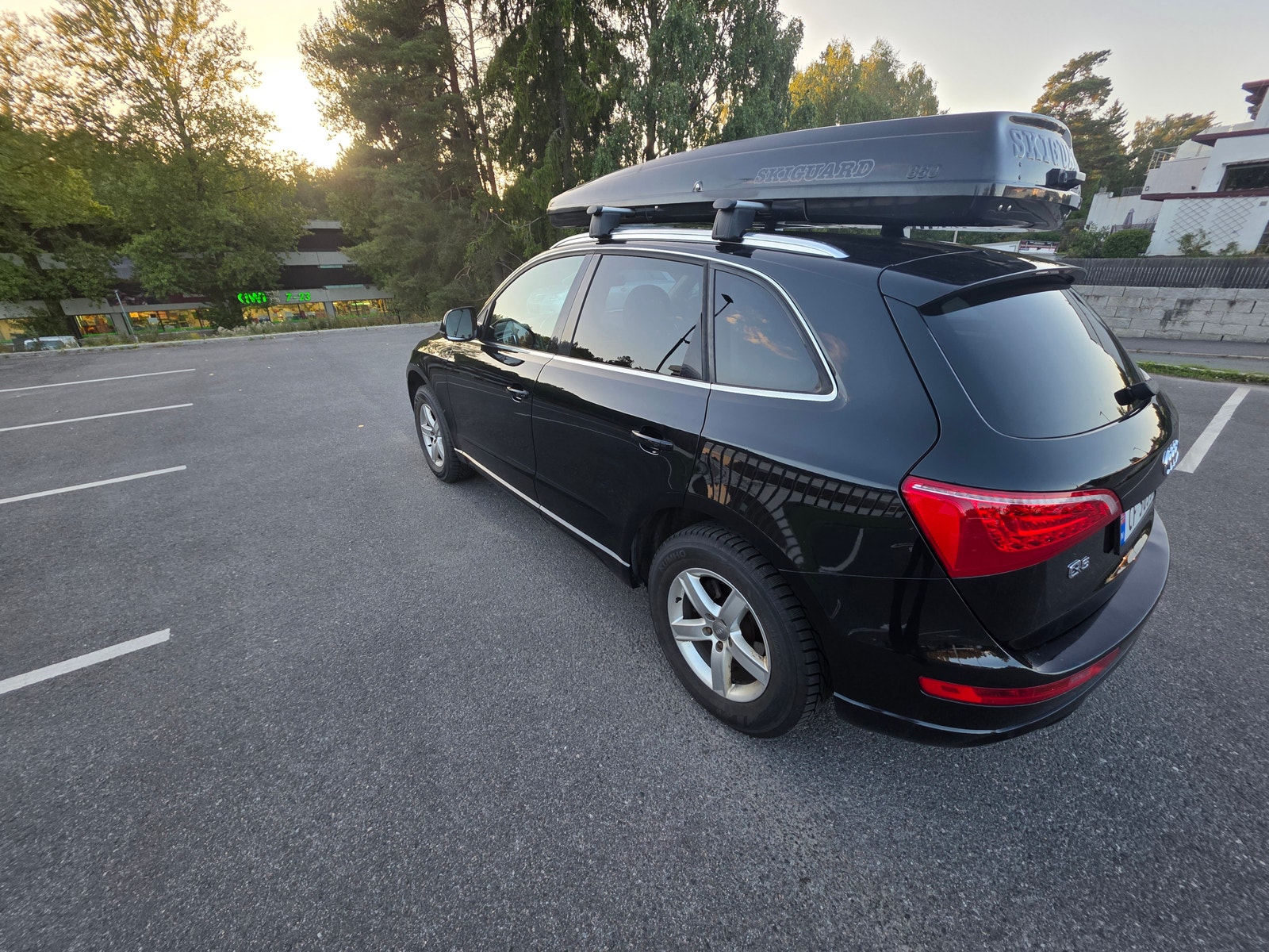 Audi Q5 2.0 TDI DPF quattro Manual, 143hp, 2011