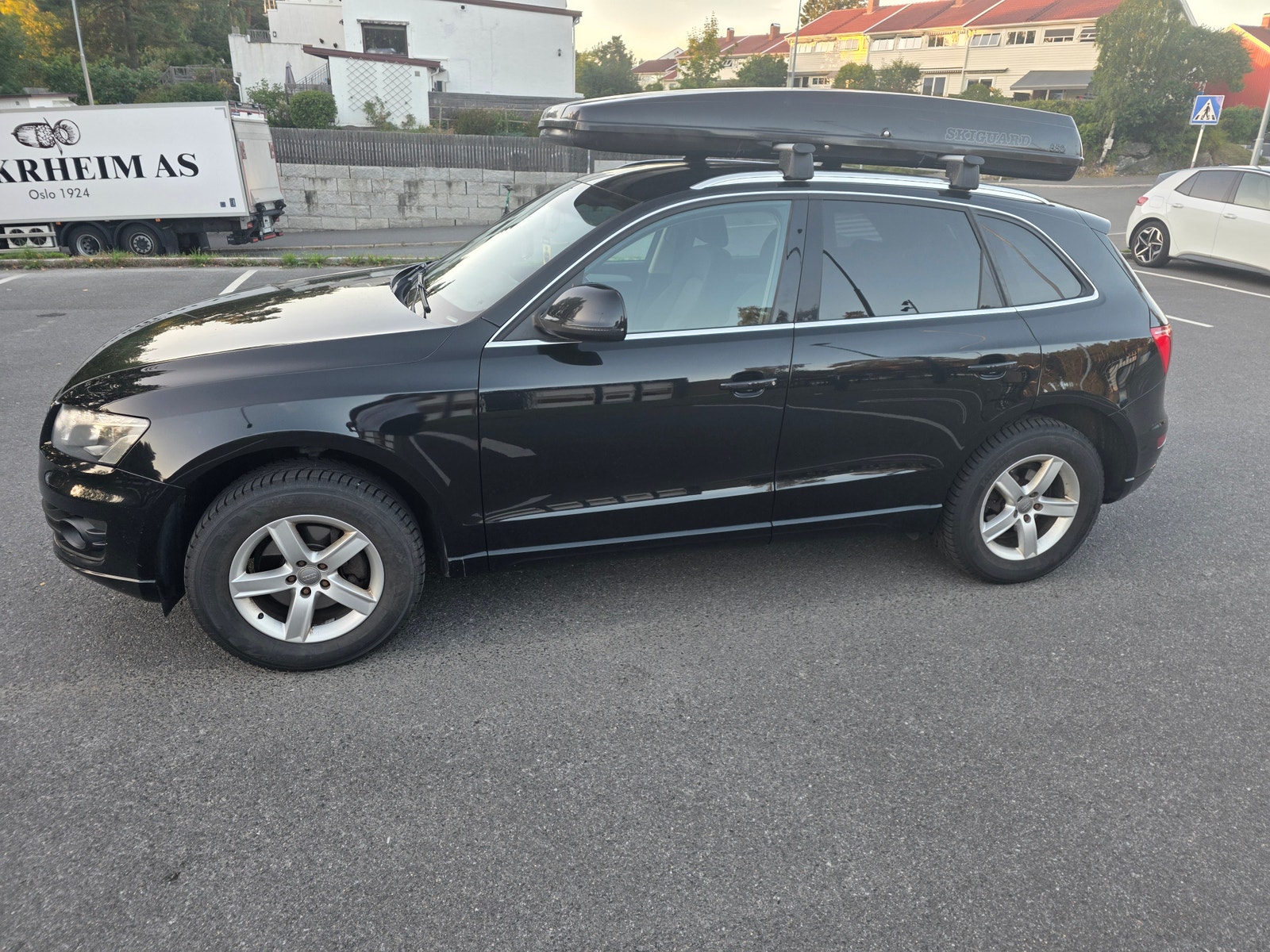 Audi Q5 2.0 TDI DPF quattro Manual, 143hp, 2011
