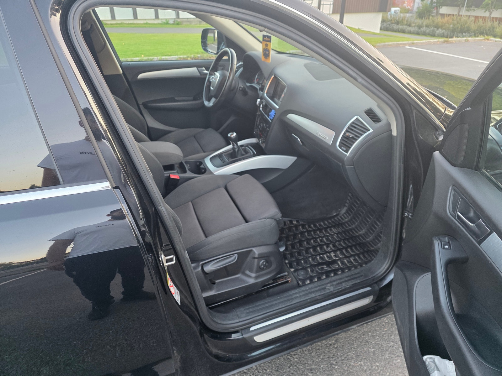 Audi Q5 2.0 TDI DPF quattro Manual, 143hp, 2011