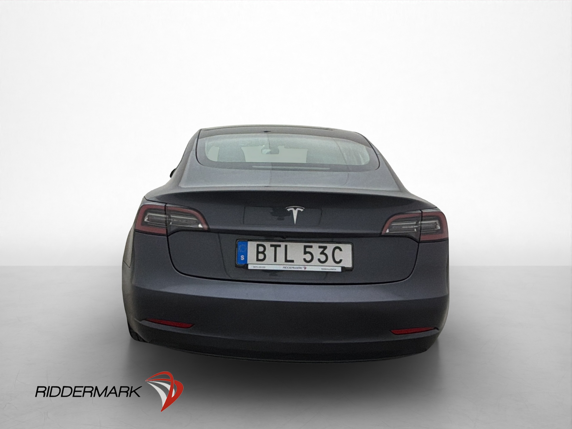 Tesla Model 3 Standard Range Plus, 325hp, 2021