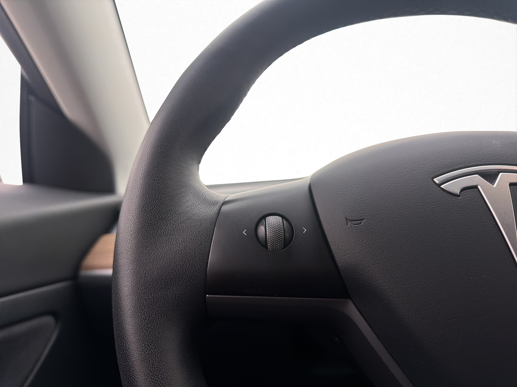 Tesla Model 3 Standard Range Plus, 325hp, 2021