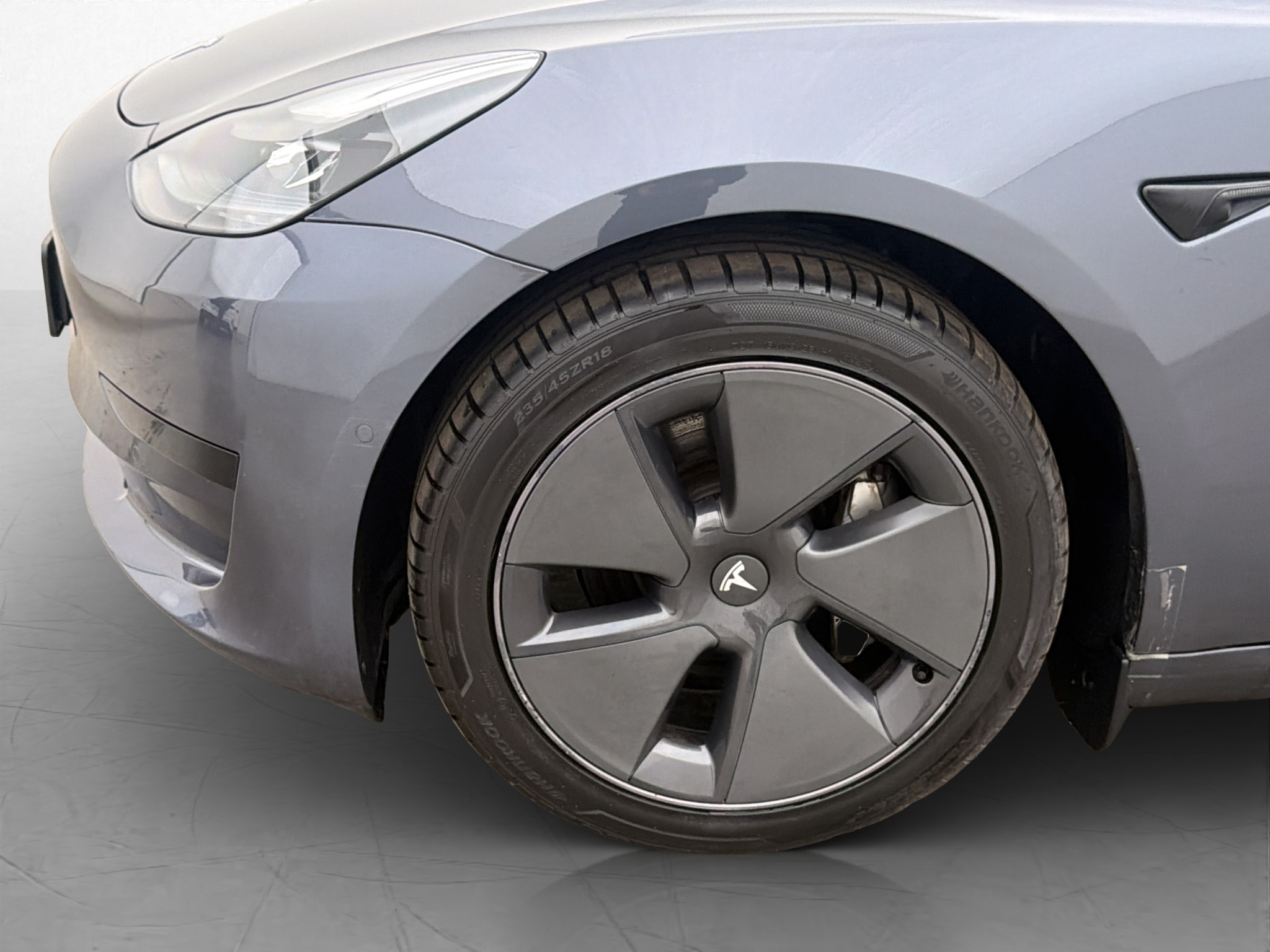 Tesla Model 3 Standard Range Plus, 325hp, 2021