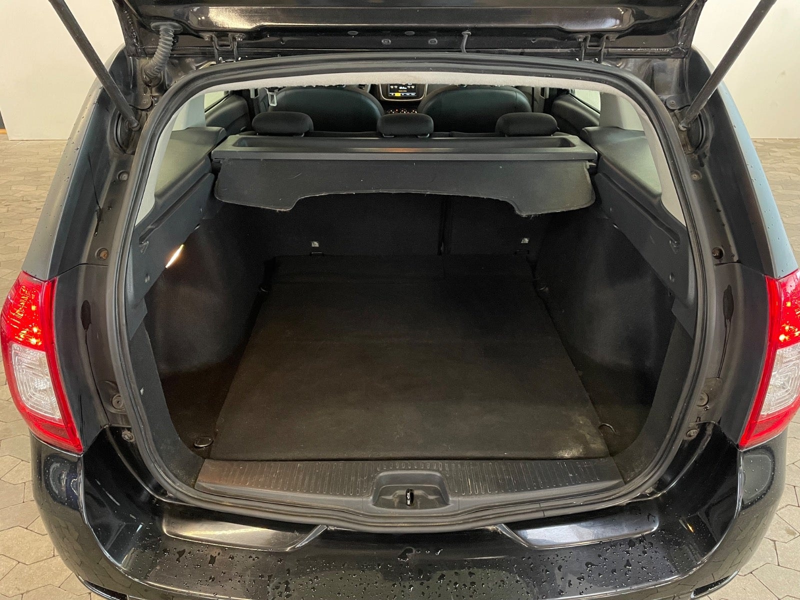 Dacia Logan MCV 1.5 dCi Manual, 90hp, 2014