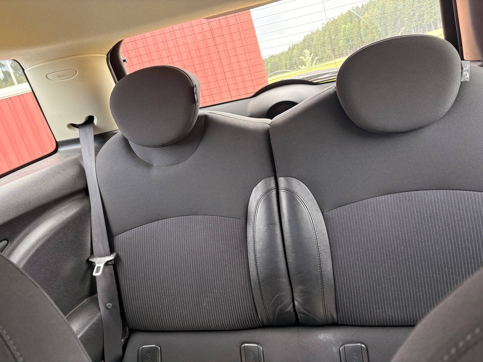 MINI Cooper Manual, 6-trins, 122ps, 2011