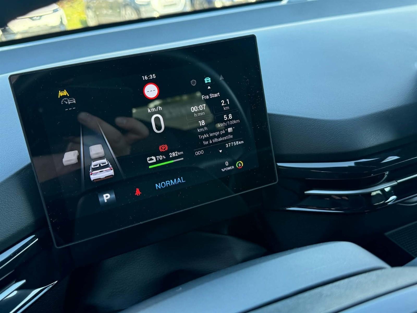 MG 4 Electric Long Range 64 kWh, 204hp, 2024