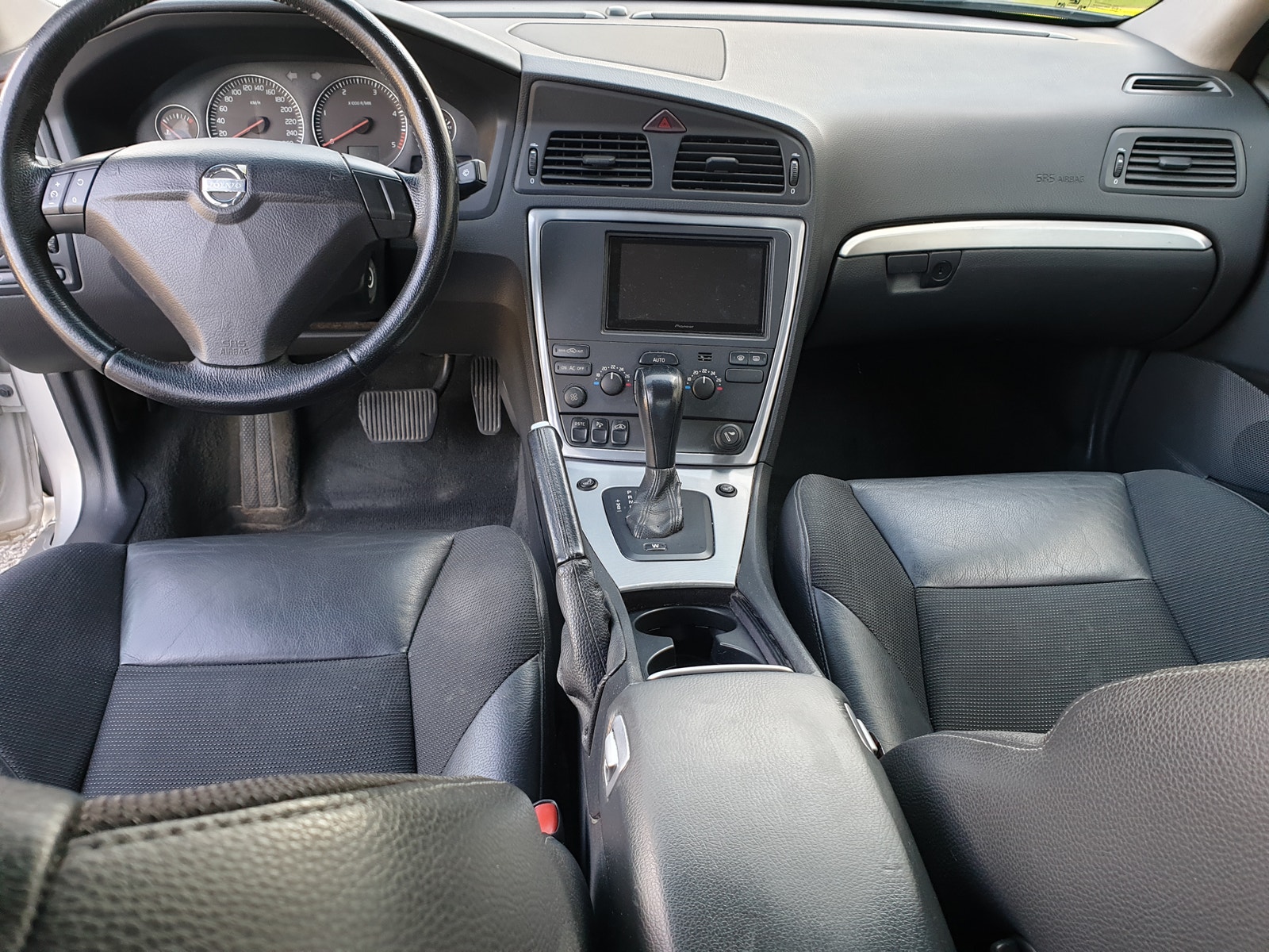 Volvo S60 D5 Automatic, 163hp, 2005