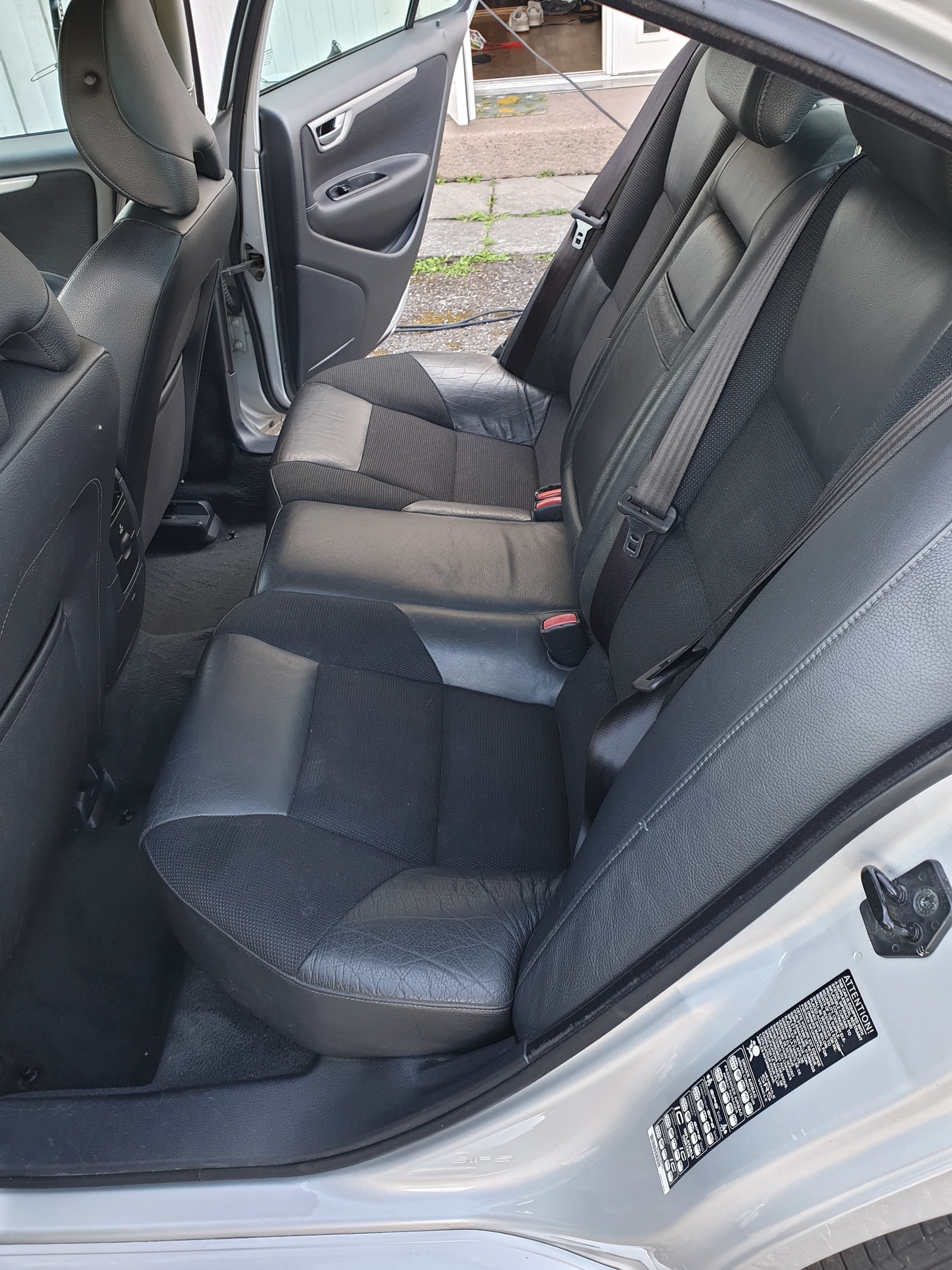 Volvo S60 D5 Automatic, 163hp, 2005